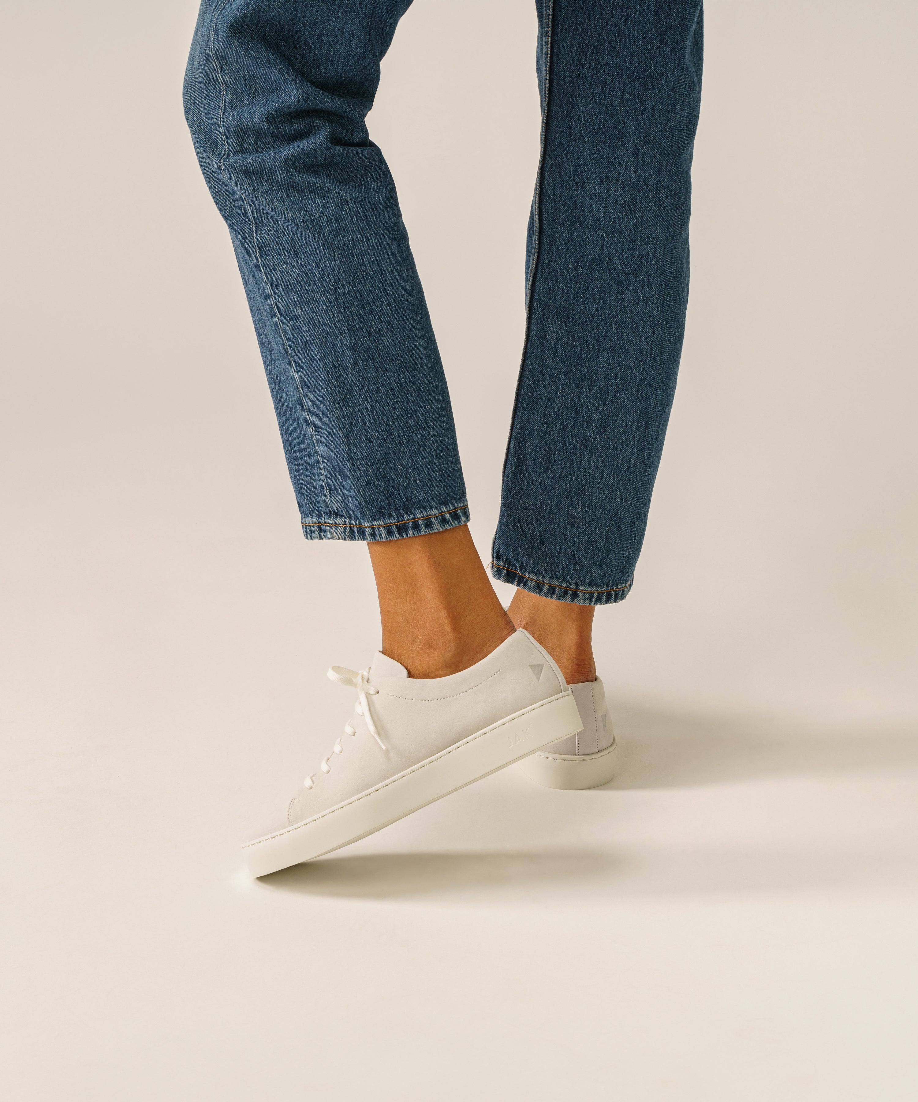 JAK Royal Nubuck Off-White sneakers nubuck