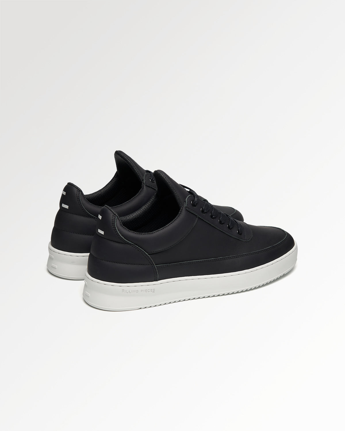 Filling Pieces Low Top sneaker Organic Nappa Black cuir