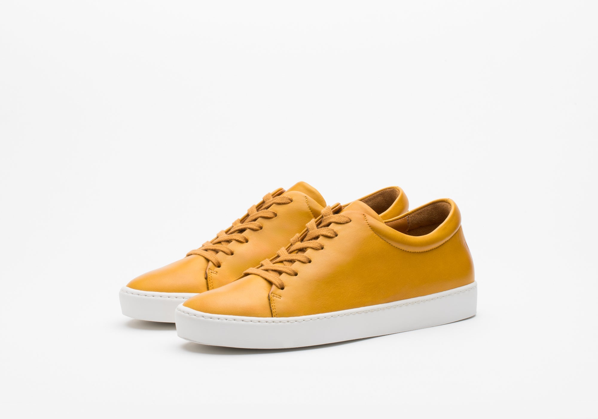 JAK Royal Mustard baskets cuir moutarde