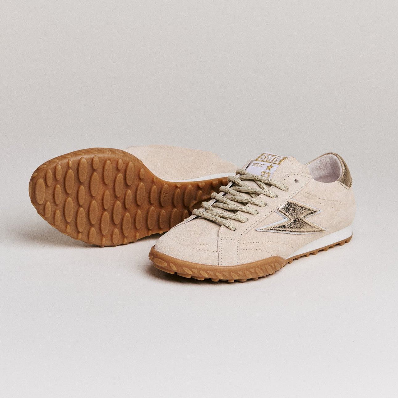 SMR Mary D614 baskets beige or daim semelle crantée