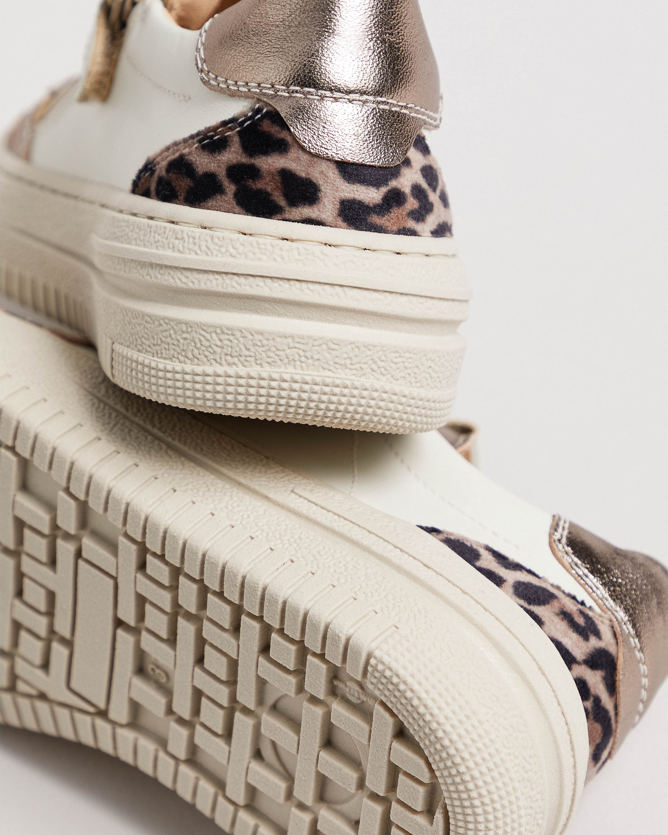 NeroGiardini Sneakers Teen Fille Cuir Respirantes