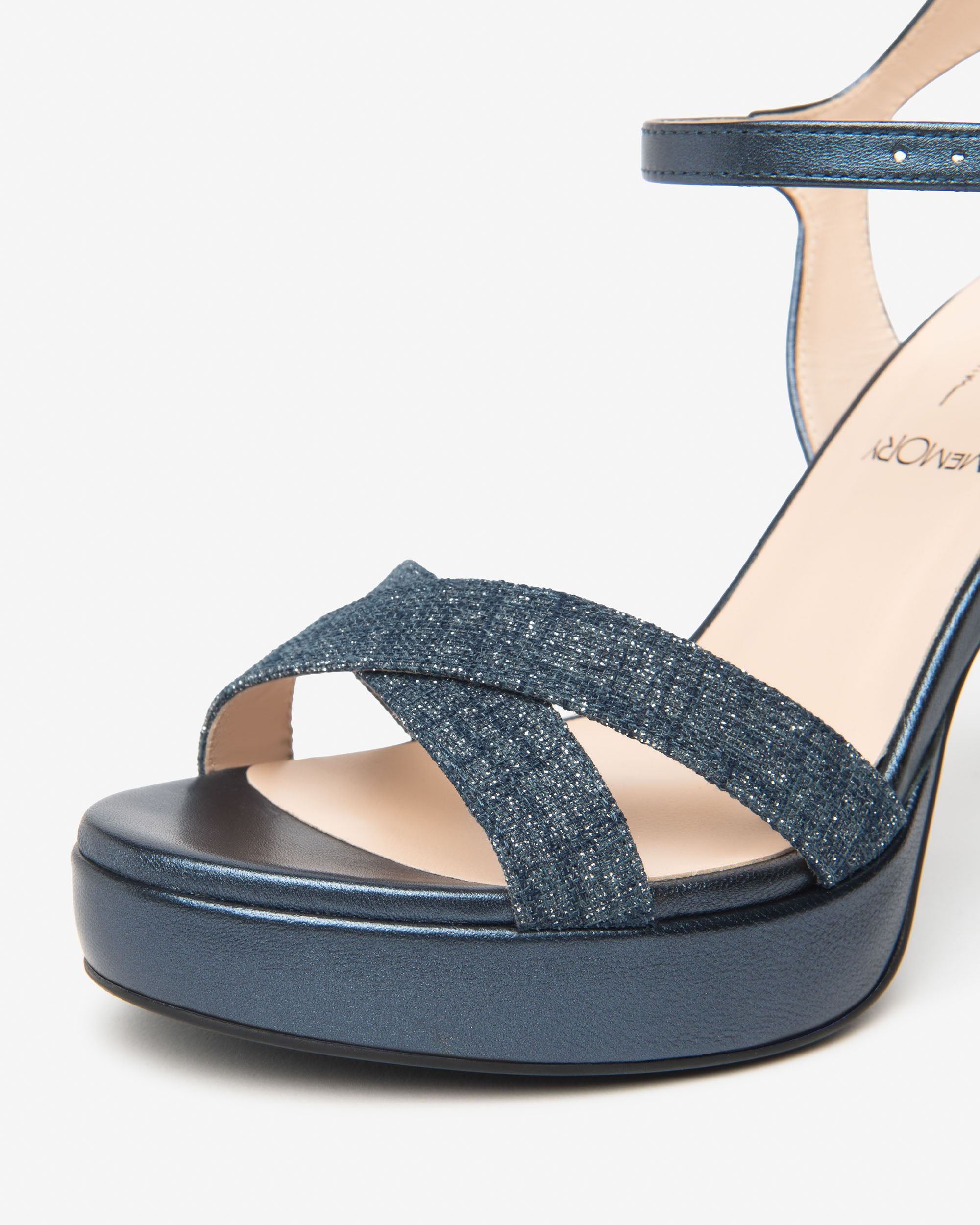 NeroGiardini Sandales Femme Cuir Tissu Premium 38