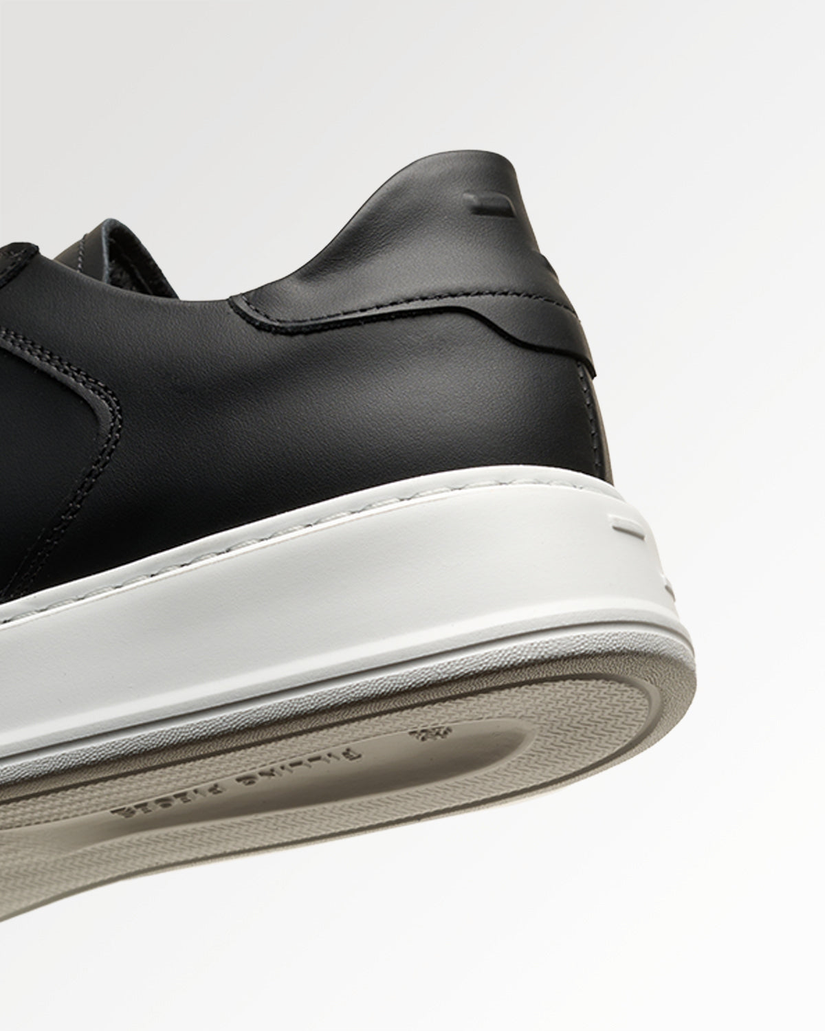 Filling Pieces Evo Court Nappa Black sneakers noir cuir