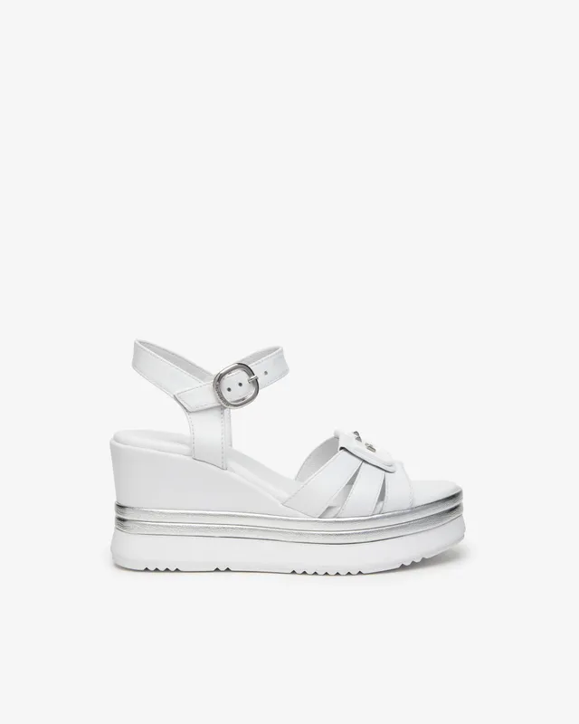 NeroGiardini Sandales sandales cuir femme été 35-41