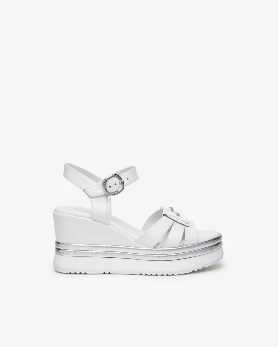 NeroGiardini Sandales sandales cuir femme été 35-41