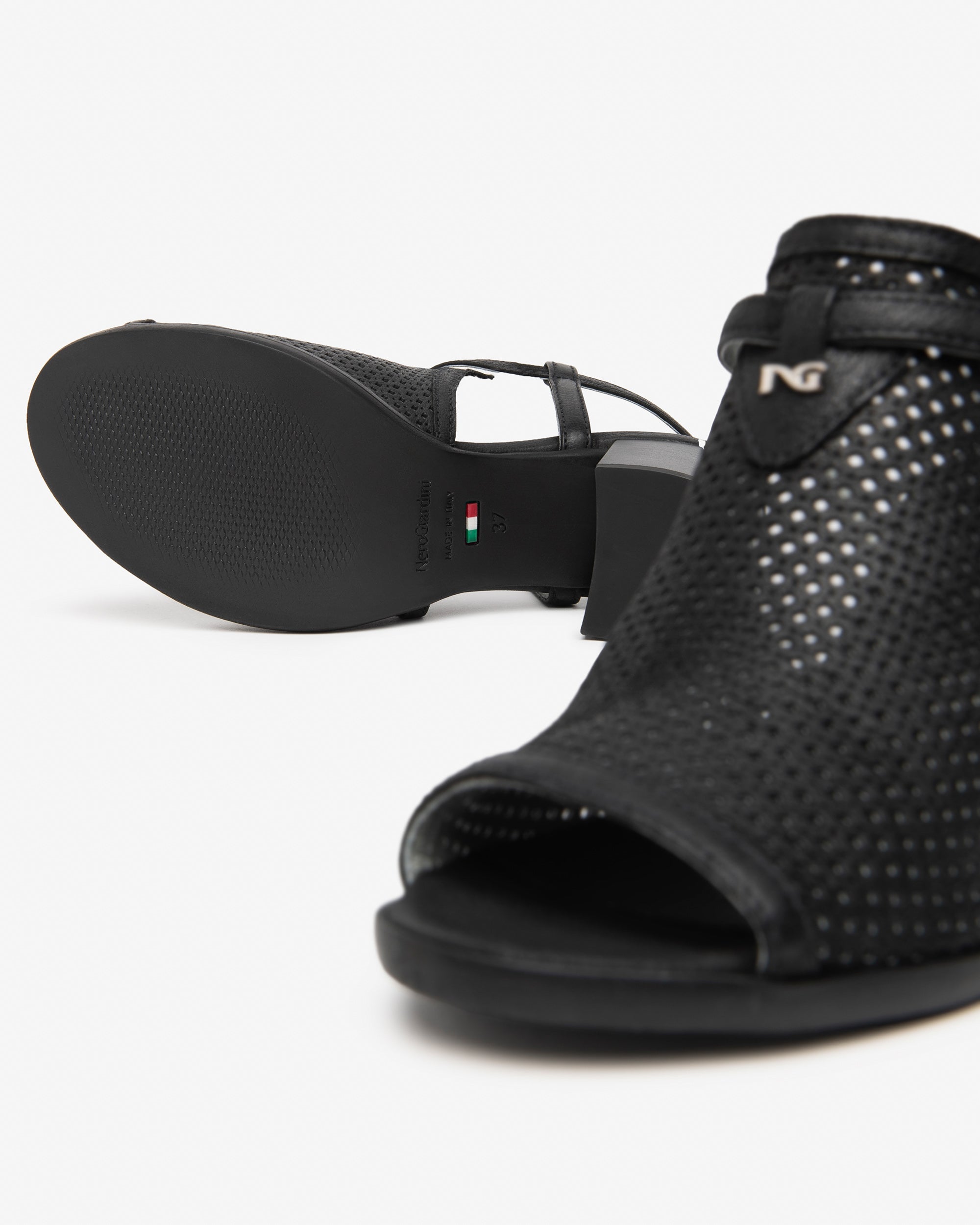 NeroGiardini Sandales sandale femme cuir confort 38