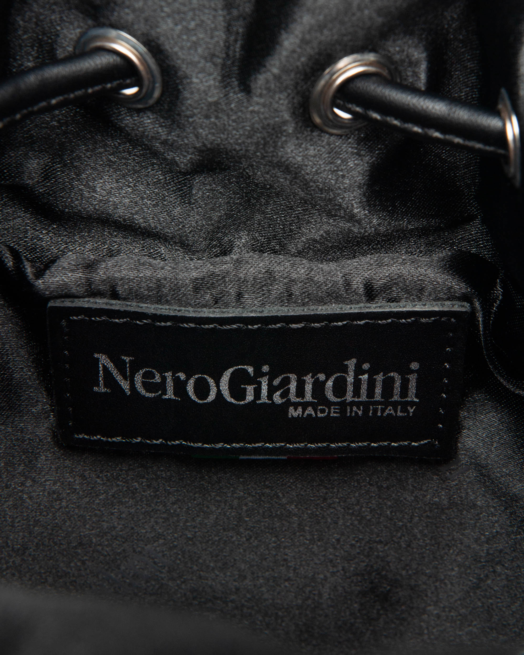 Nerogiardini Sacs Seau Femme Premium sac technique