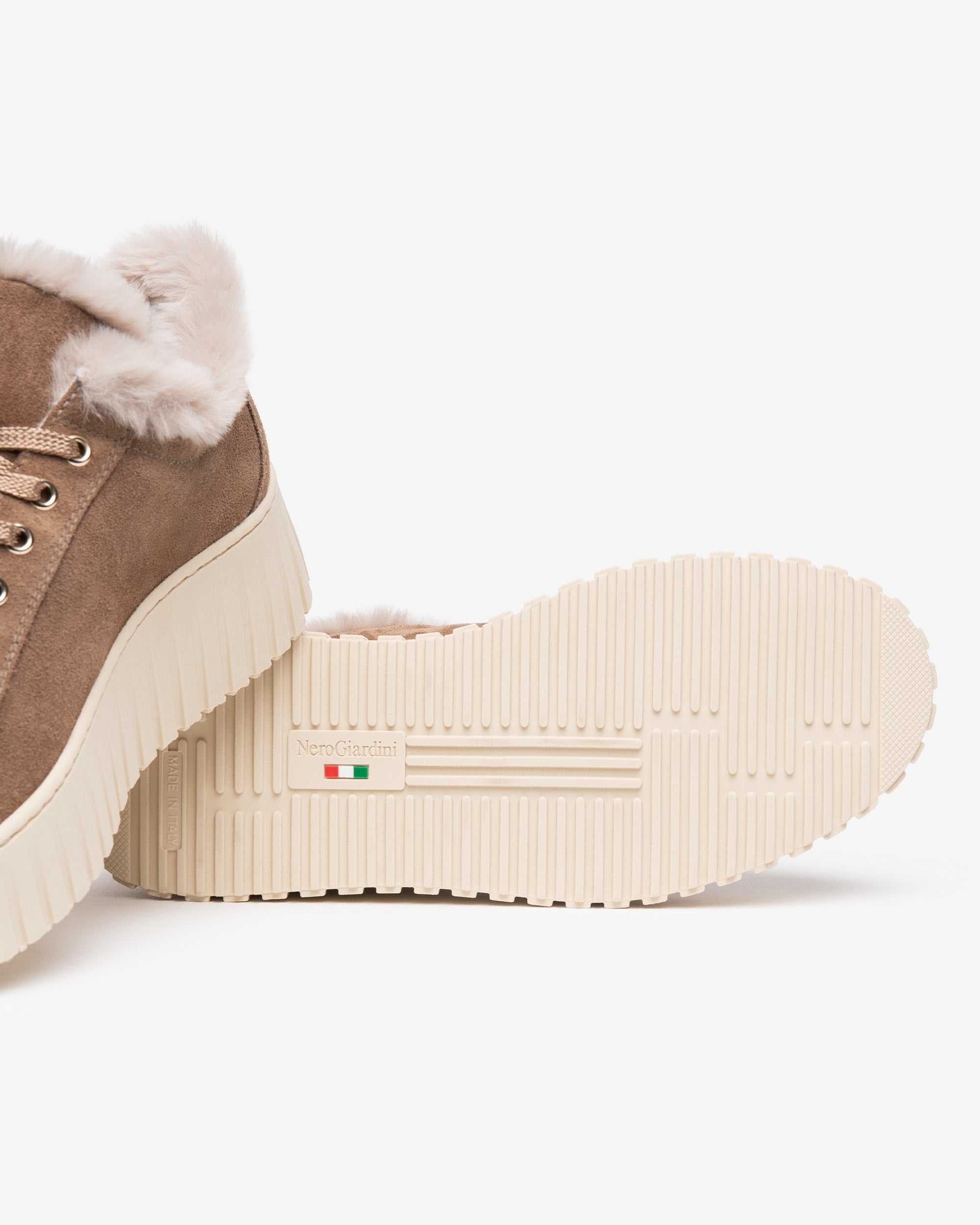 NeroGiardini Sneakers daim femme plateforme 50 mm