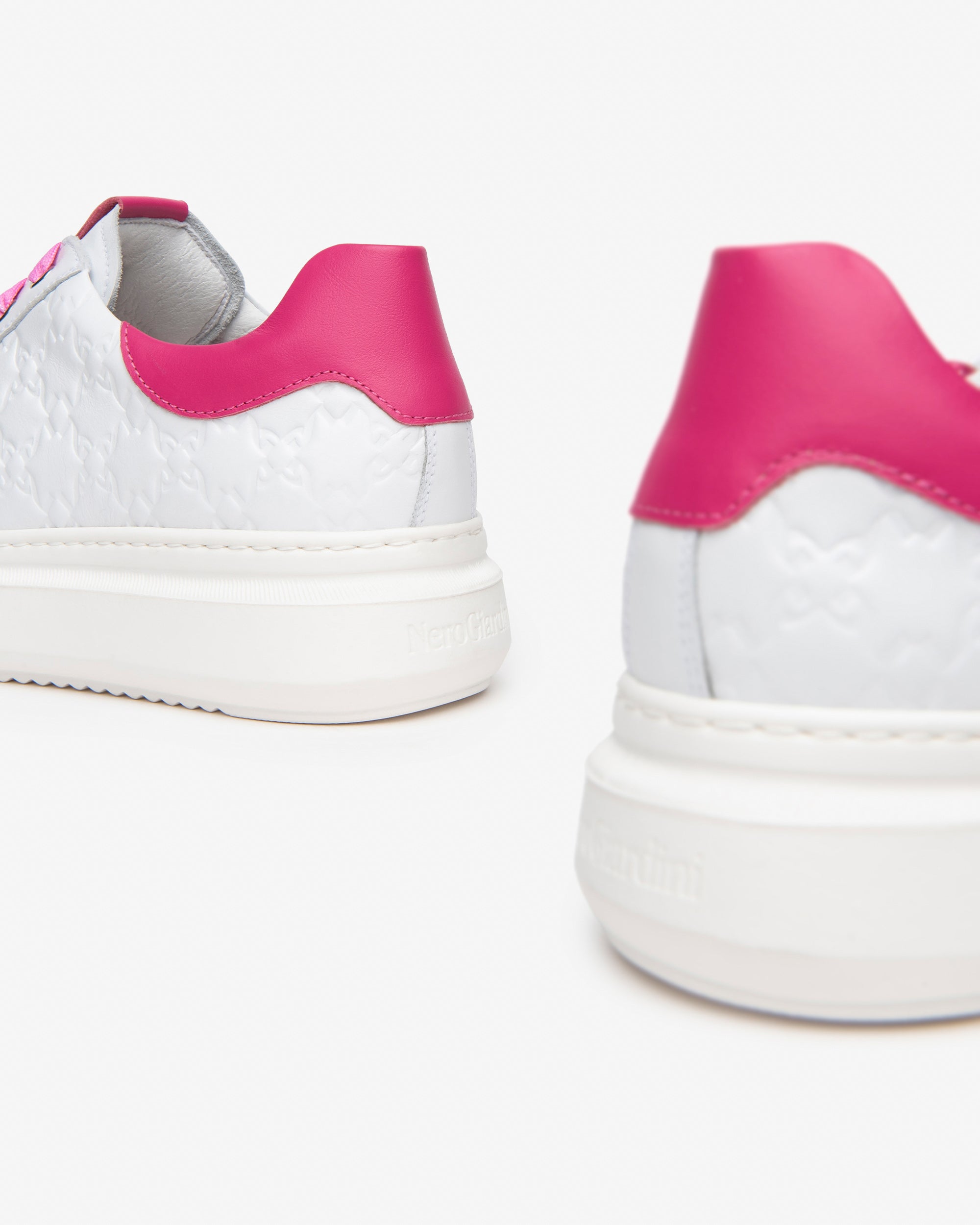 Nerogiardini Sneakers Femme en Cuir 35-41 Marche en Ville