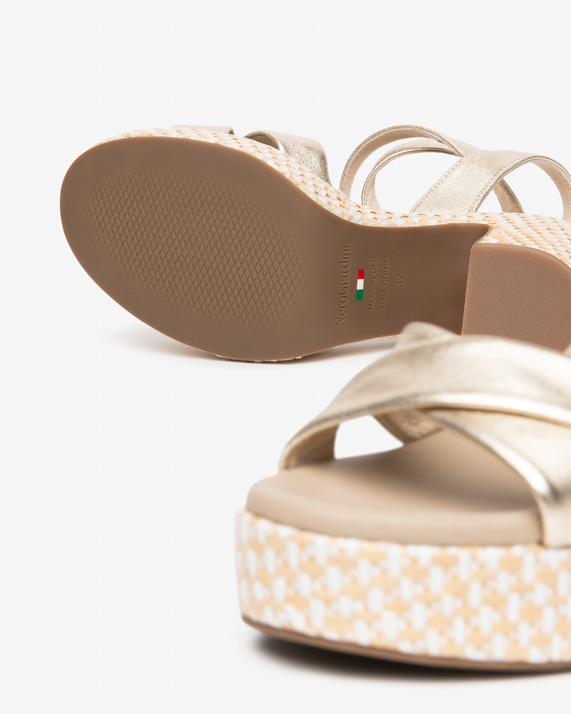 NeroGiardini Sandales Femme Cuir Nu-Pieds Confort Été