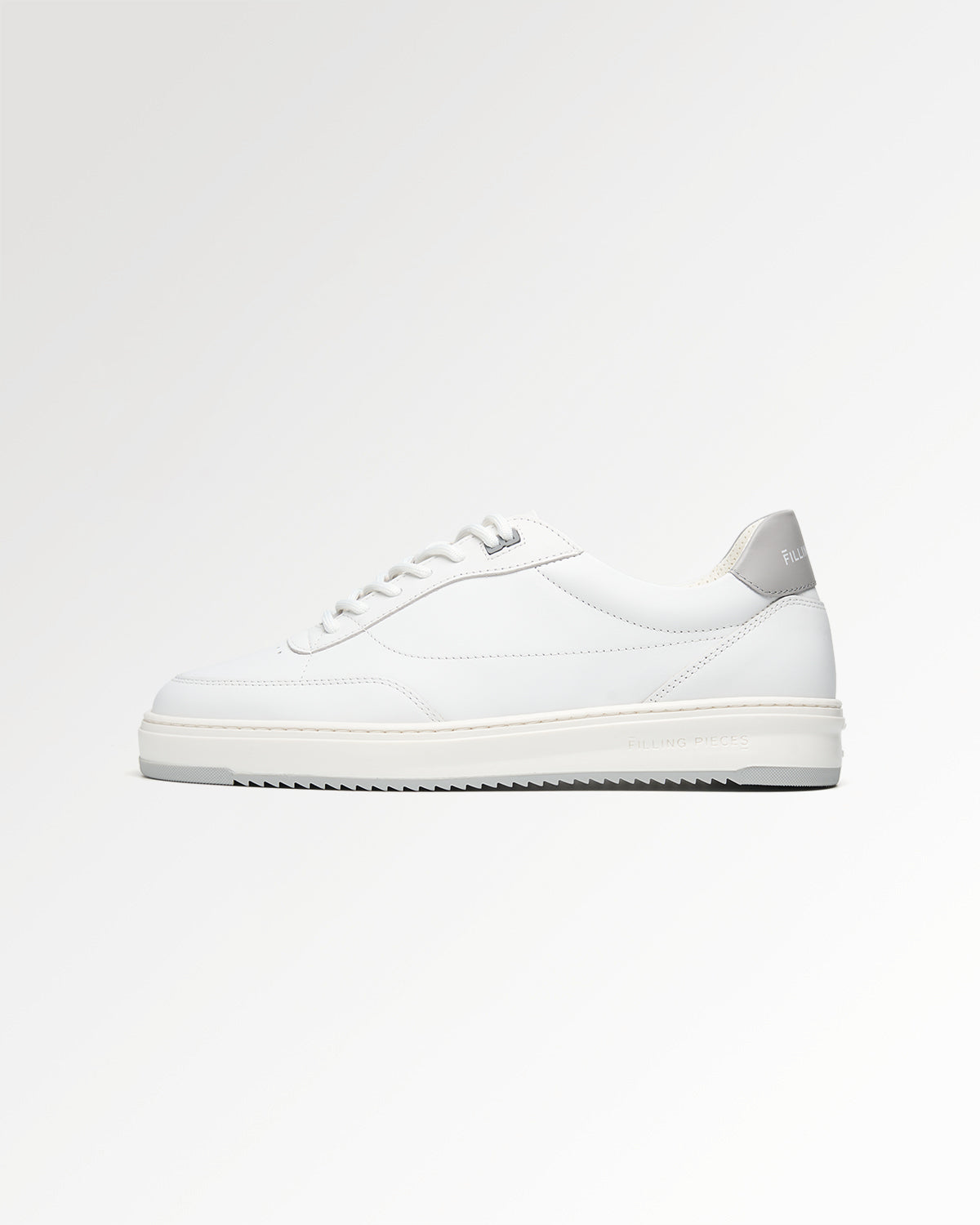 Filling Pieces Mondo Trim baskets blanches cuir nappa