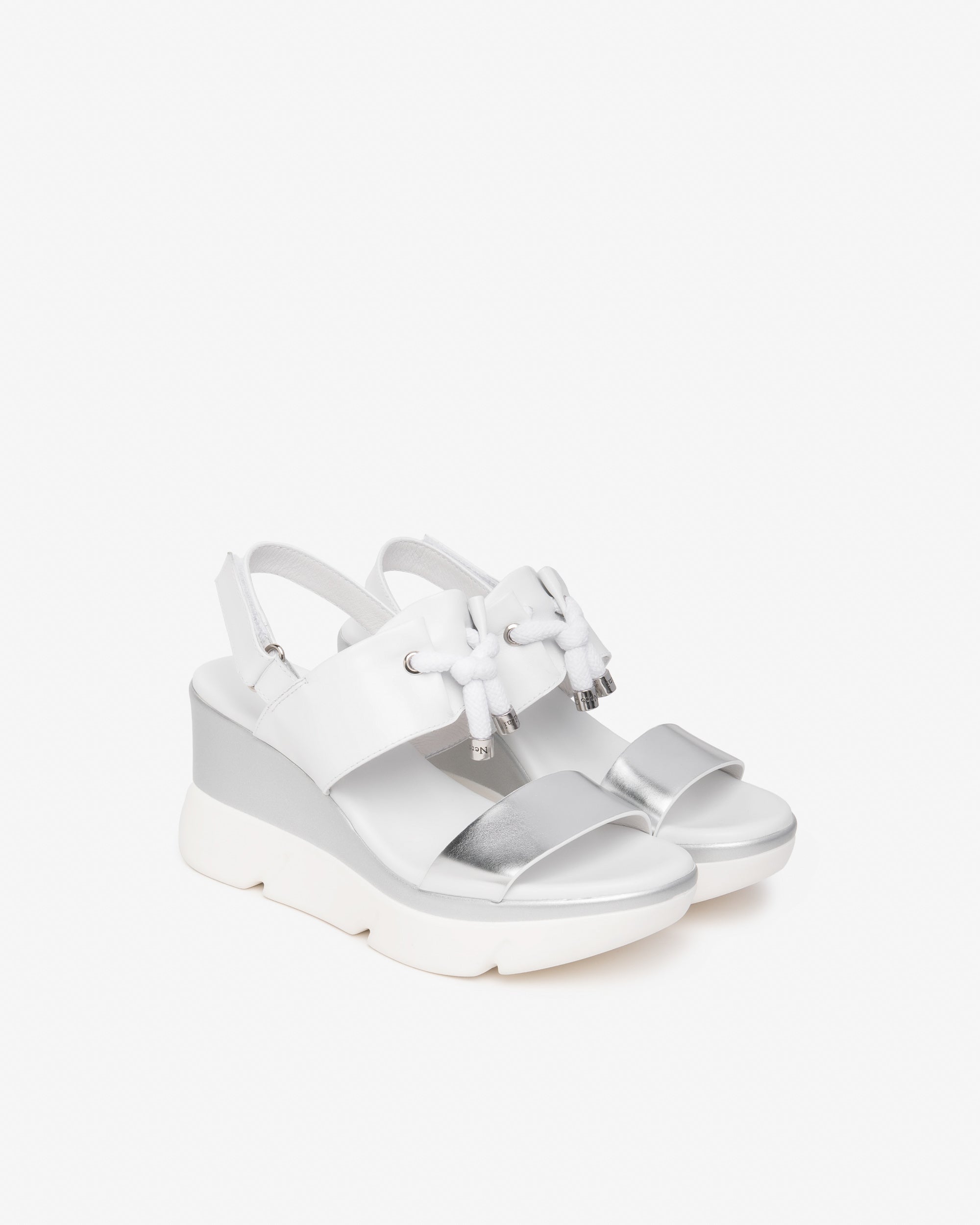 NeroGiardini Sandales femme cuir taille 38 été