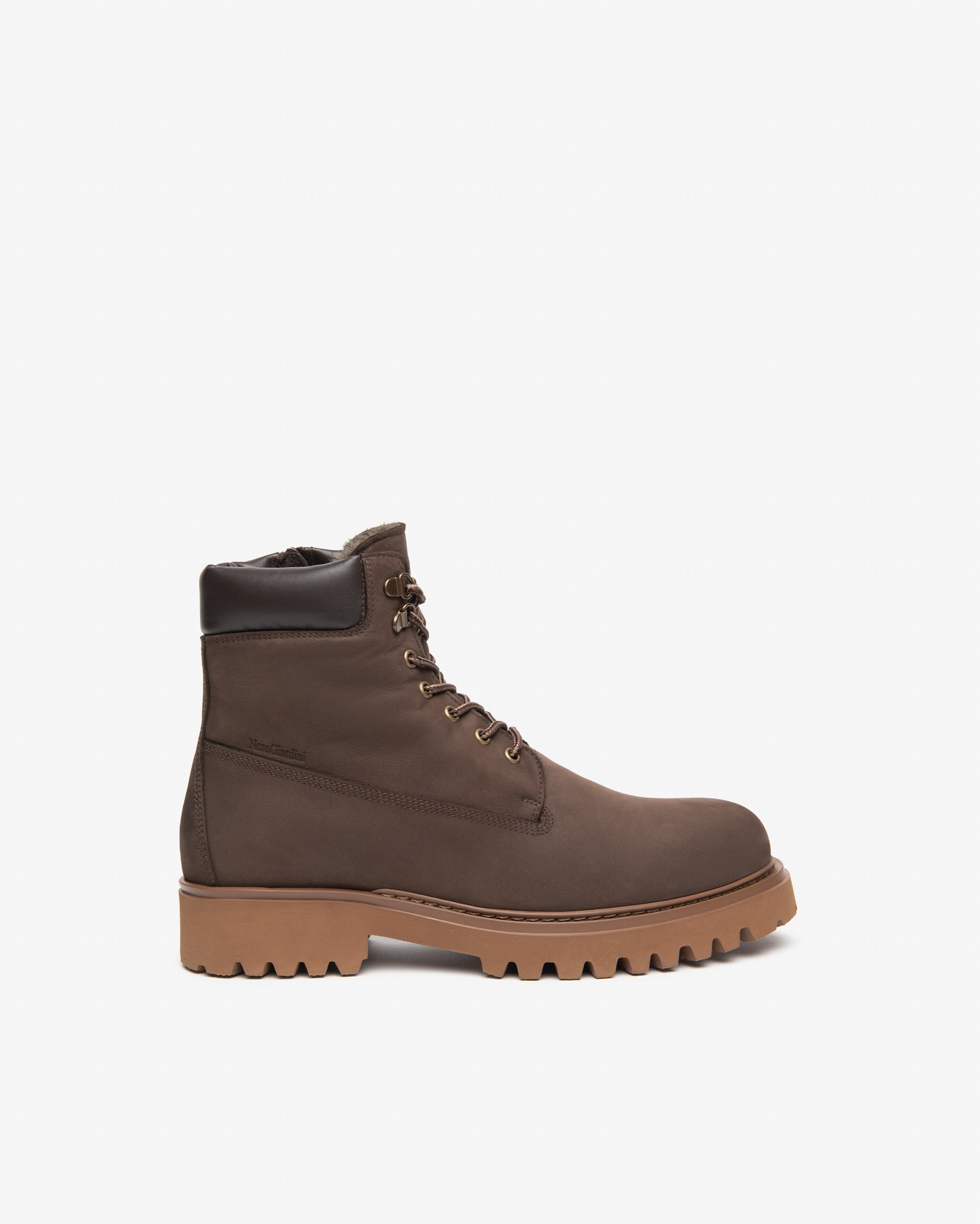 NeroGiardini Bottines homme cuir zip semelle gomme 43