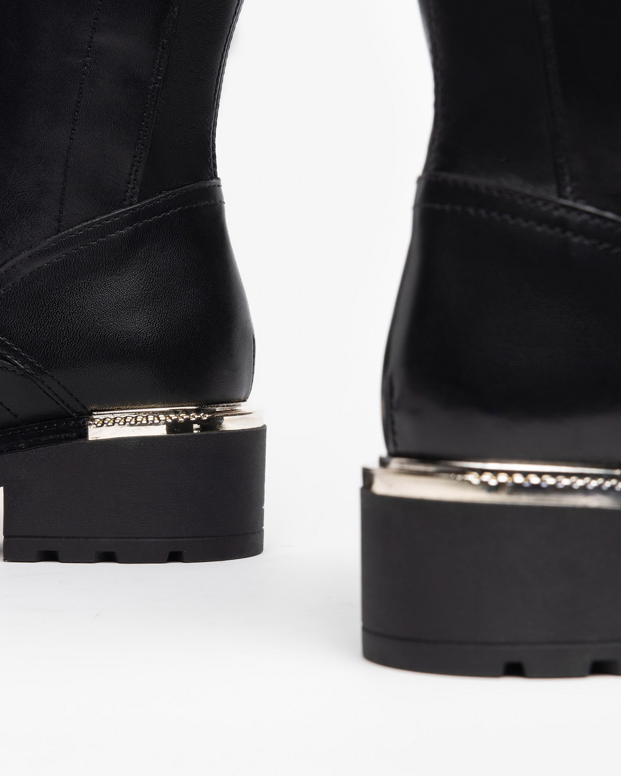 NeroGiardini Bottes Femme Cuir Détails Métal 35-41