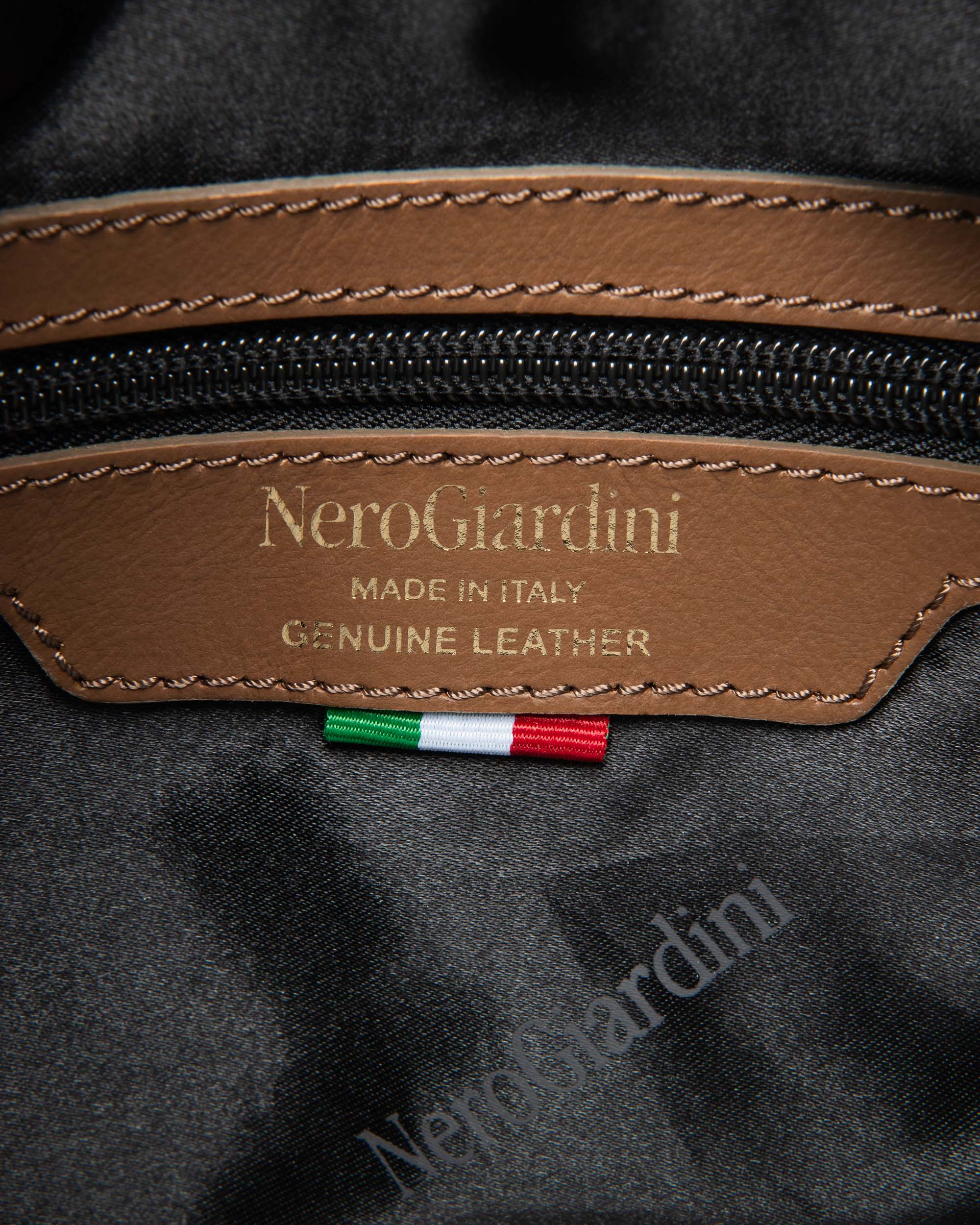 Nerogiardini Sacs Besace Cuir Femme PZ Daim Hobo