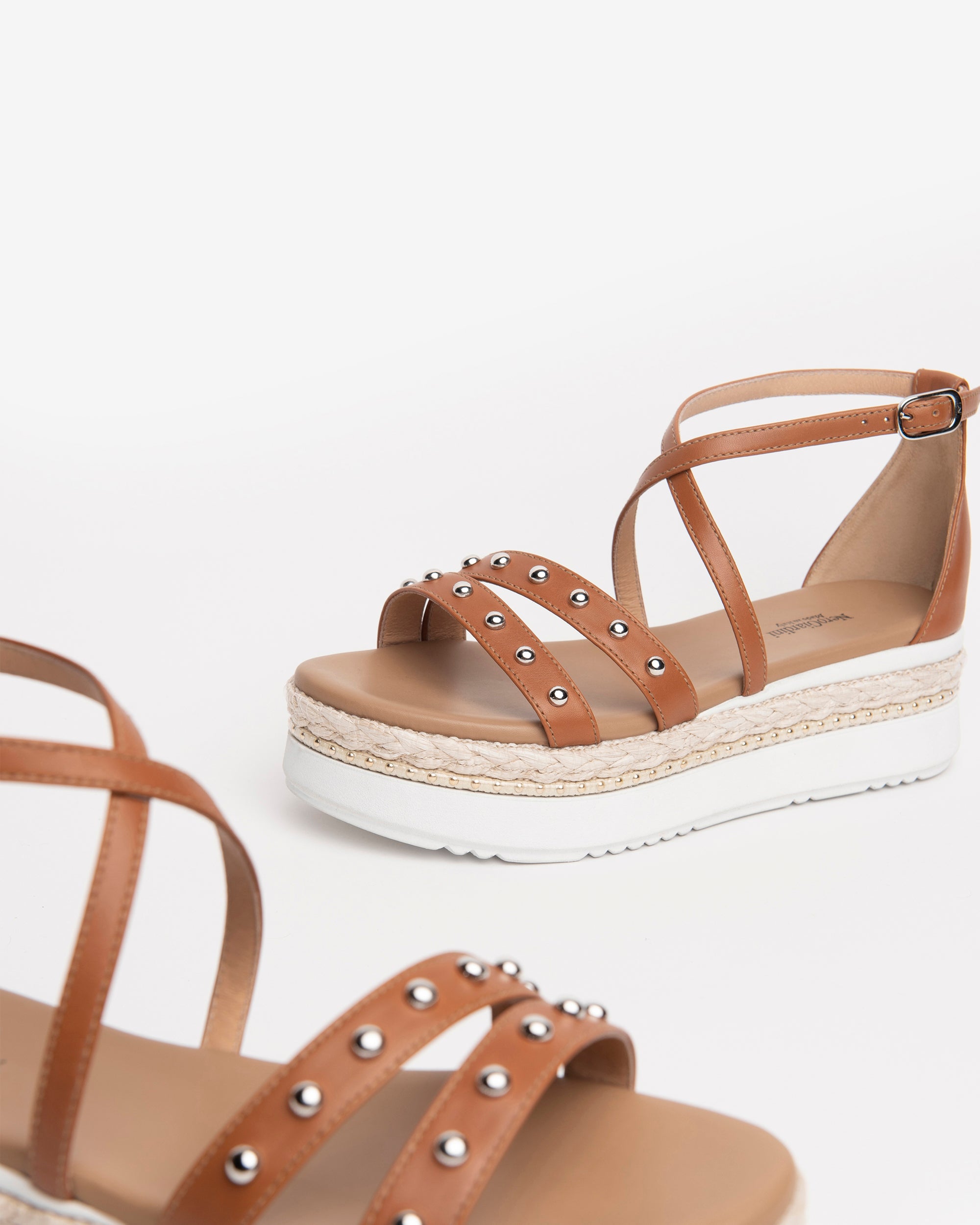NeroGiardini Sandales Femme Cuir Plateforme 5cm Clous