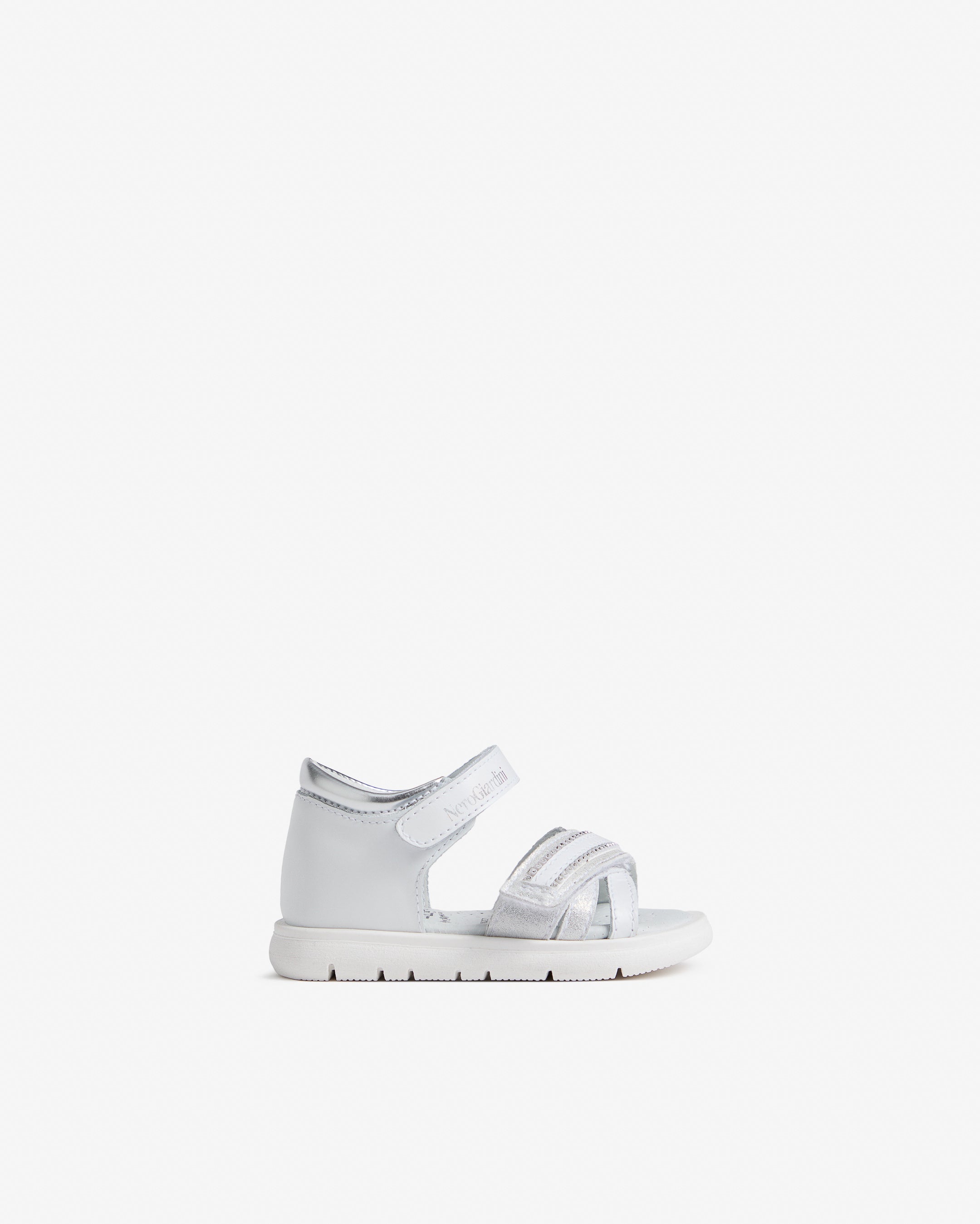 NeroGiardini Sandales Junior Fille Cuir Légères 19-24
