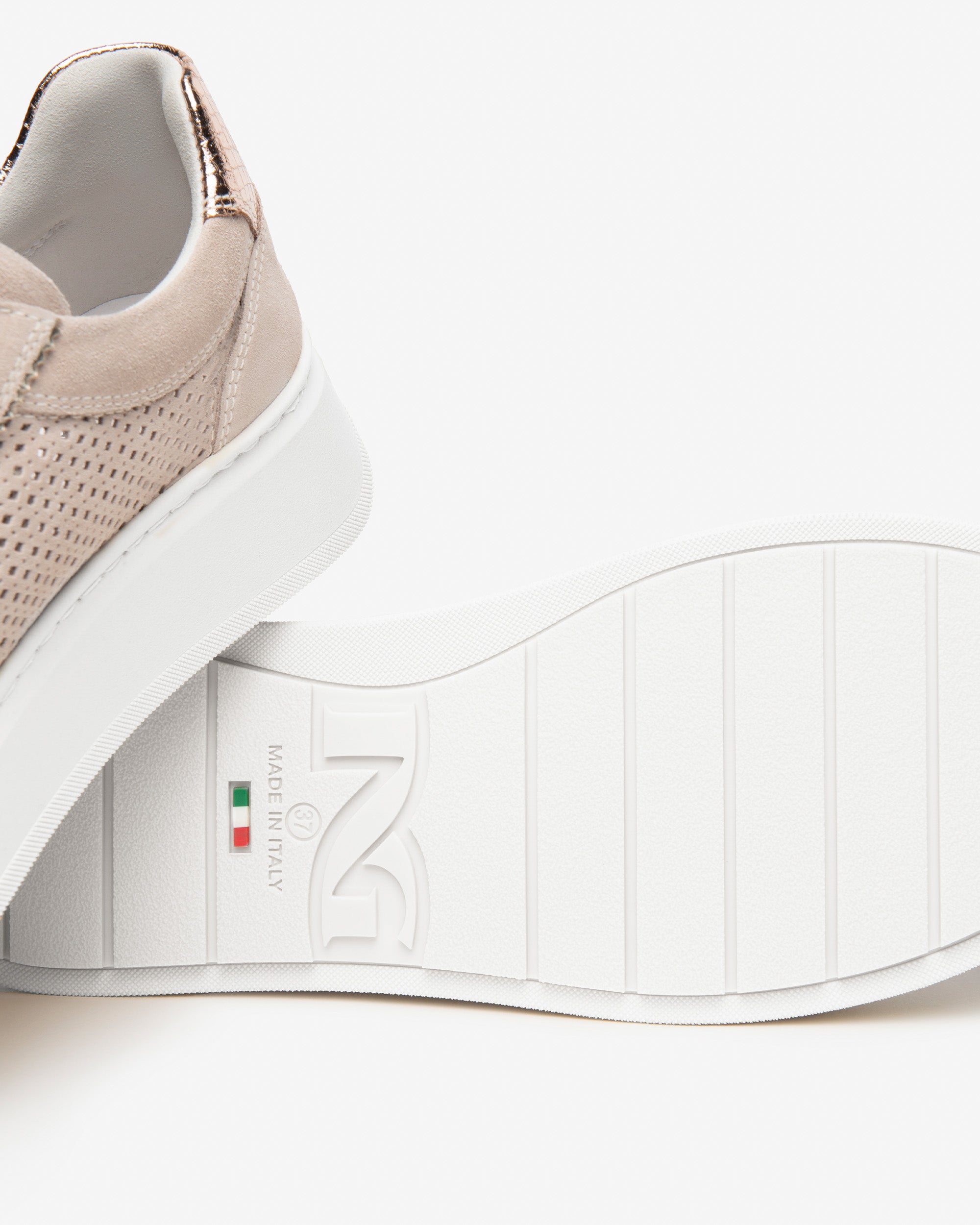 NeroGiardini Sneakers Femme Cuir Velours Memory 35-41