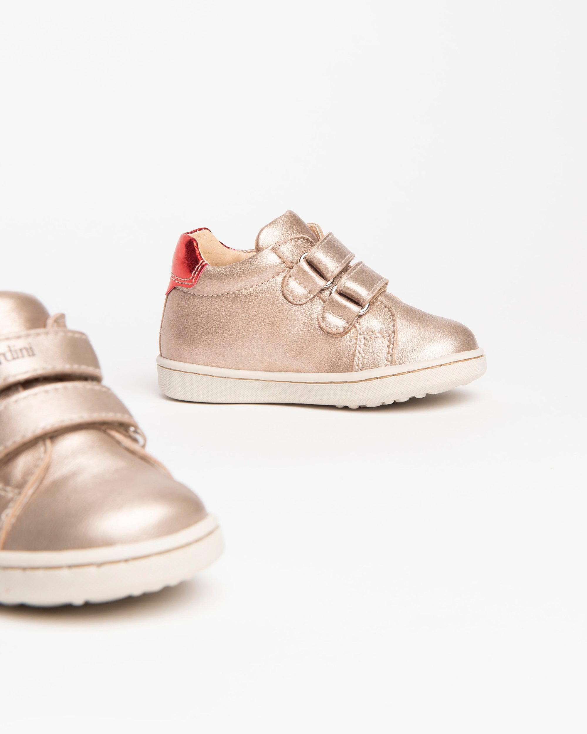 Nerogiardini Sneakers Baby baskets cuir lamé scratch paillettes