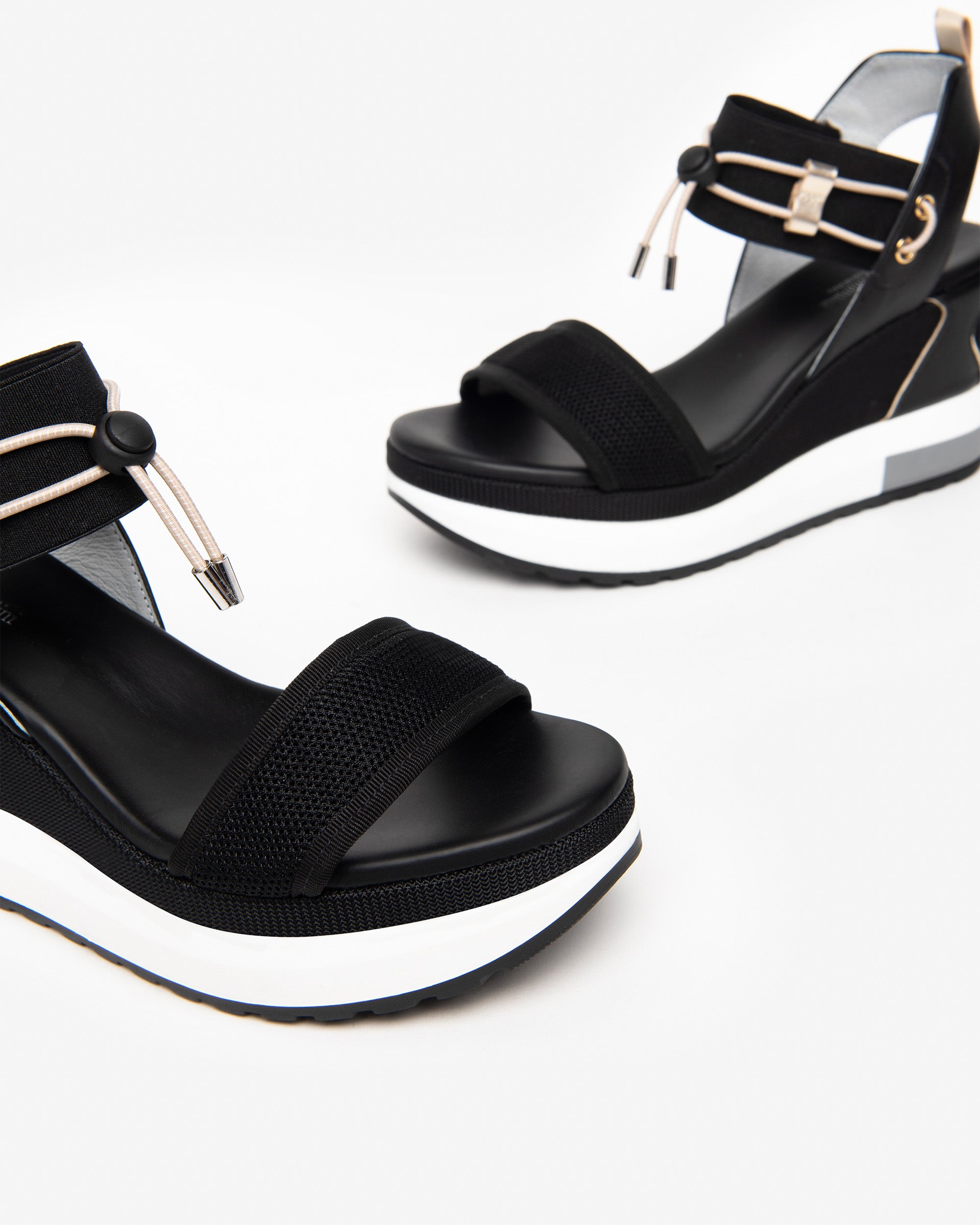 NeroGiardini Sandales Femme en Cuir et Toile Compensées 40mm