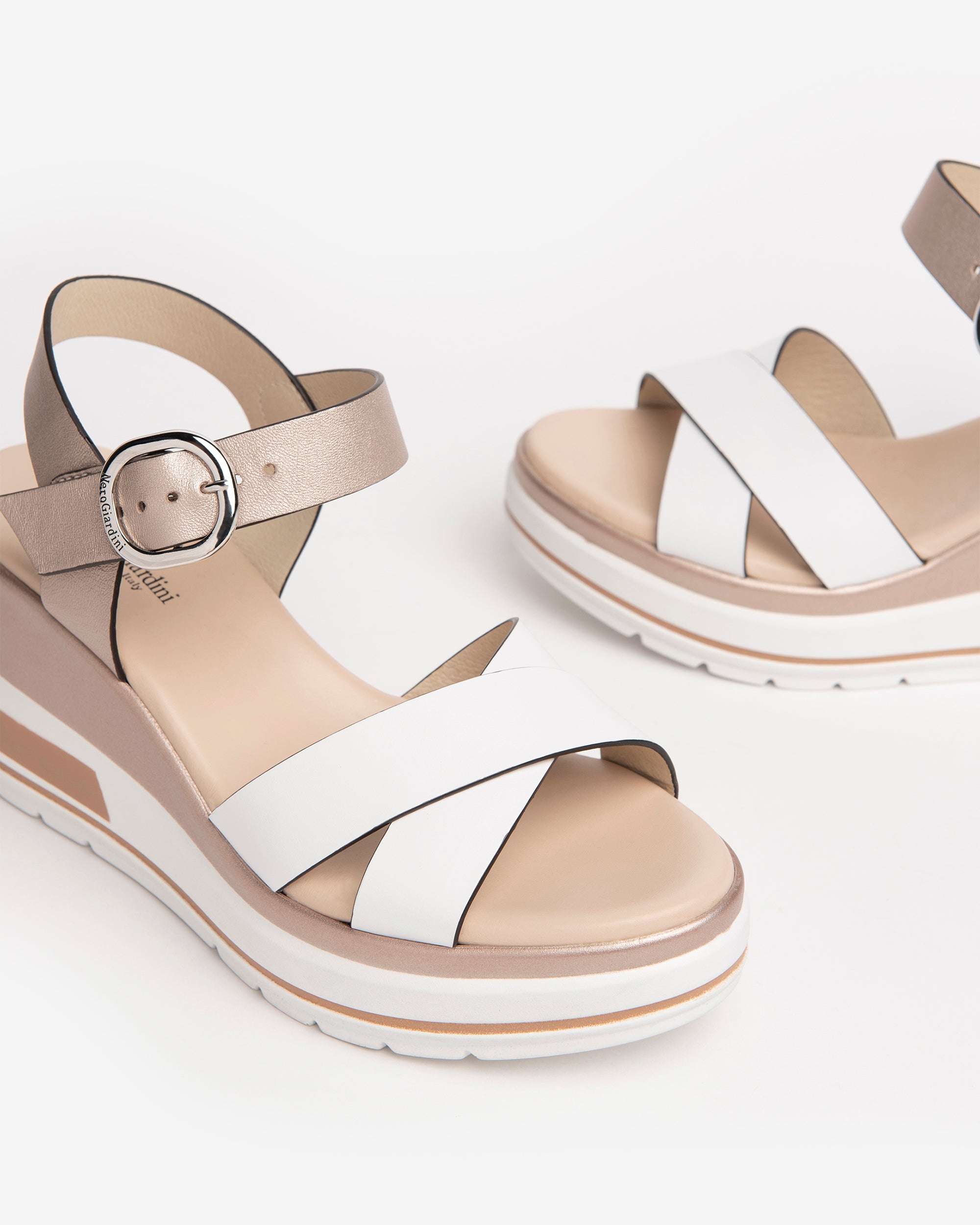 NeroGiardini Sandales Femme Sandales Cuir Été