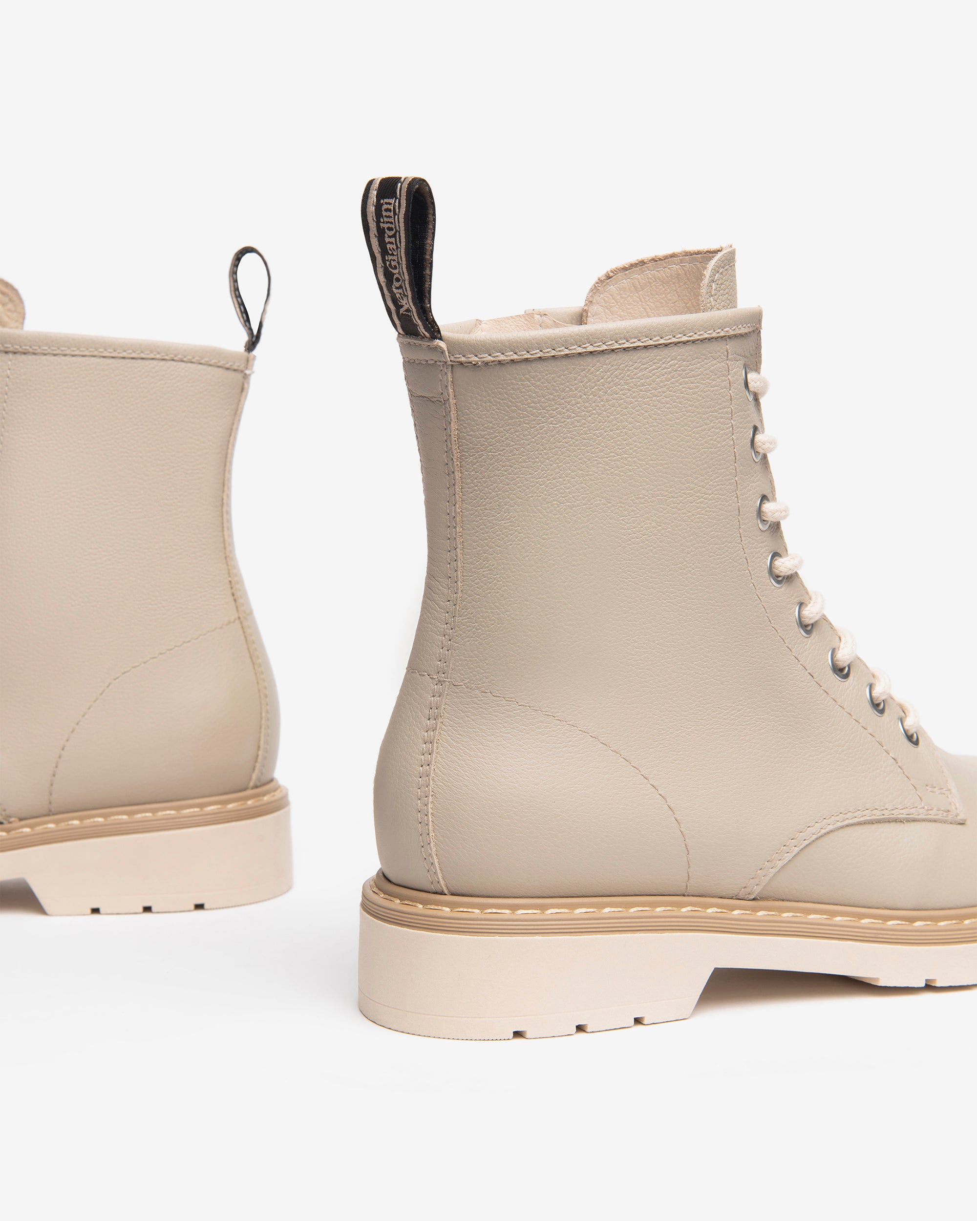 NeroGiardini Bottines Motardes Femme Cuir Talon 30mm