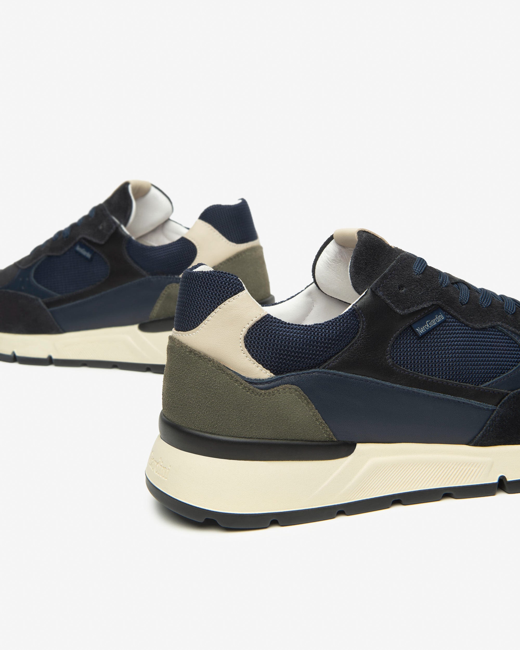 Nerogiardini Sneakers sneakers cuir homme velours toile 42