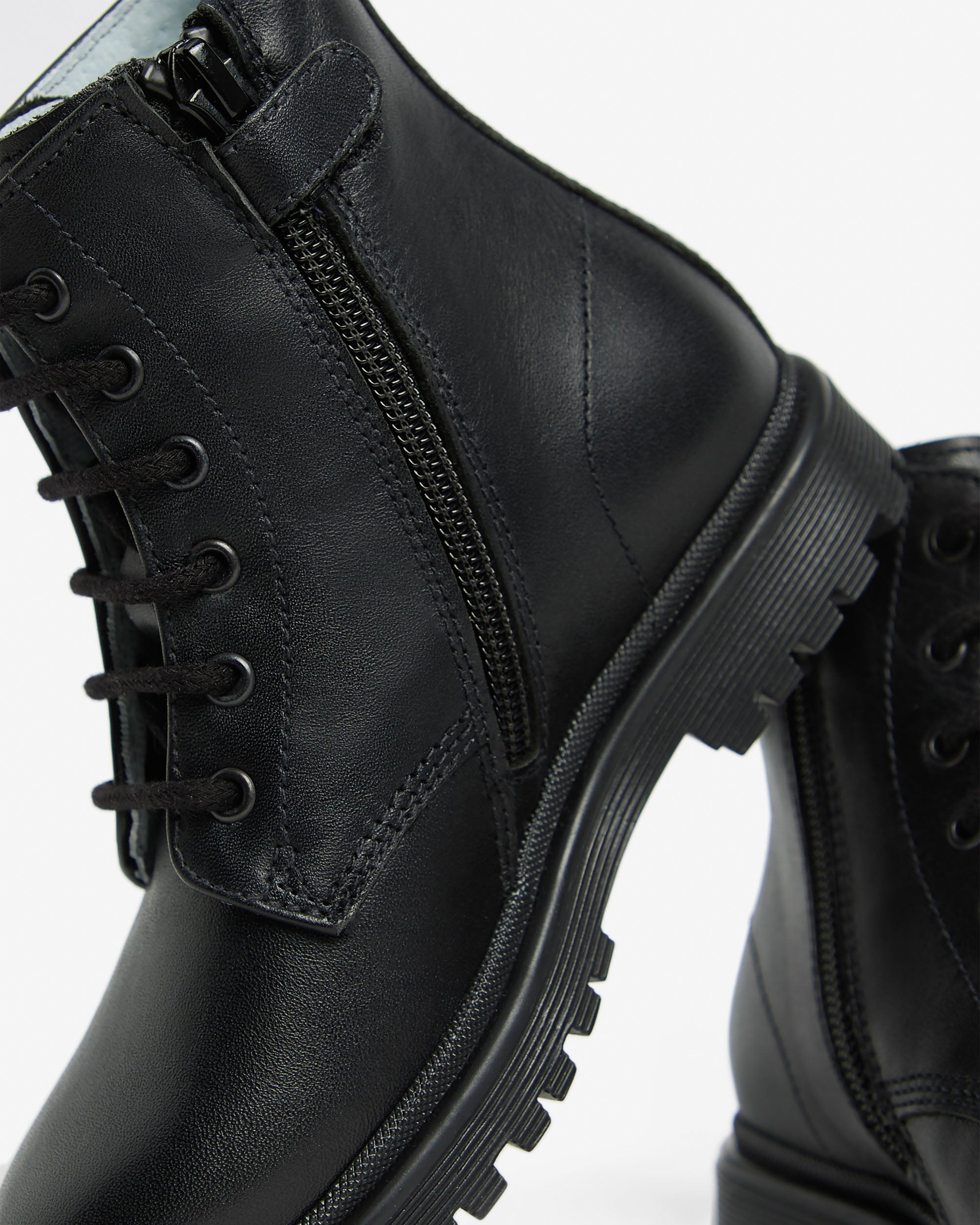 NeroGiardini Bottines motardes junior fille cuir 25-30