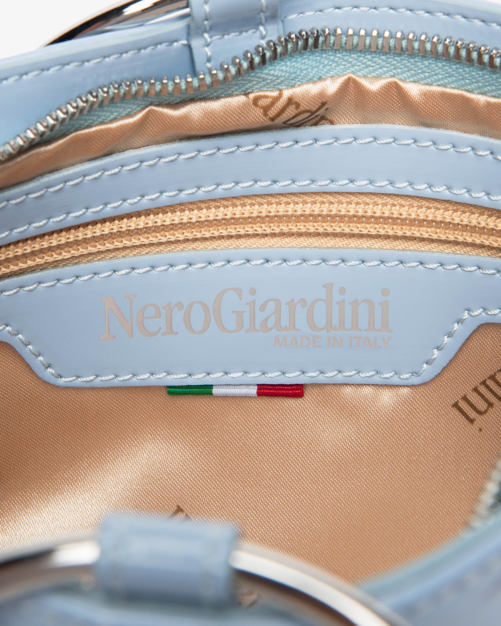 Nerogiardini Pochette Femme Matière Technique