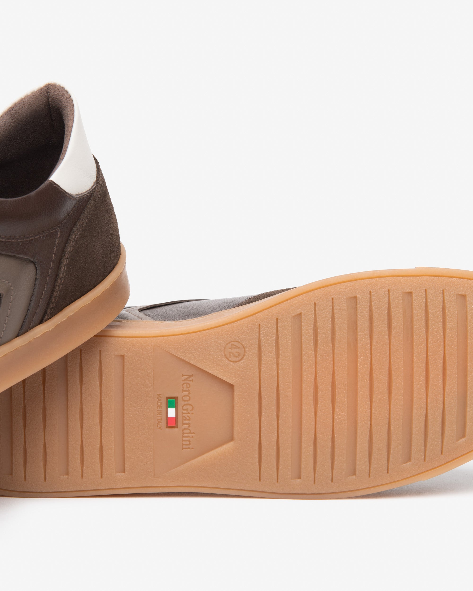 Nerogiardini Sneakers Homme Cuir Daim Géométrique