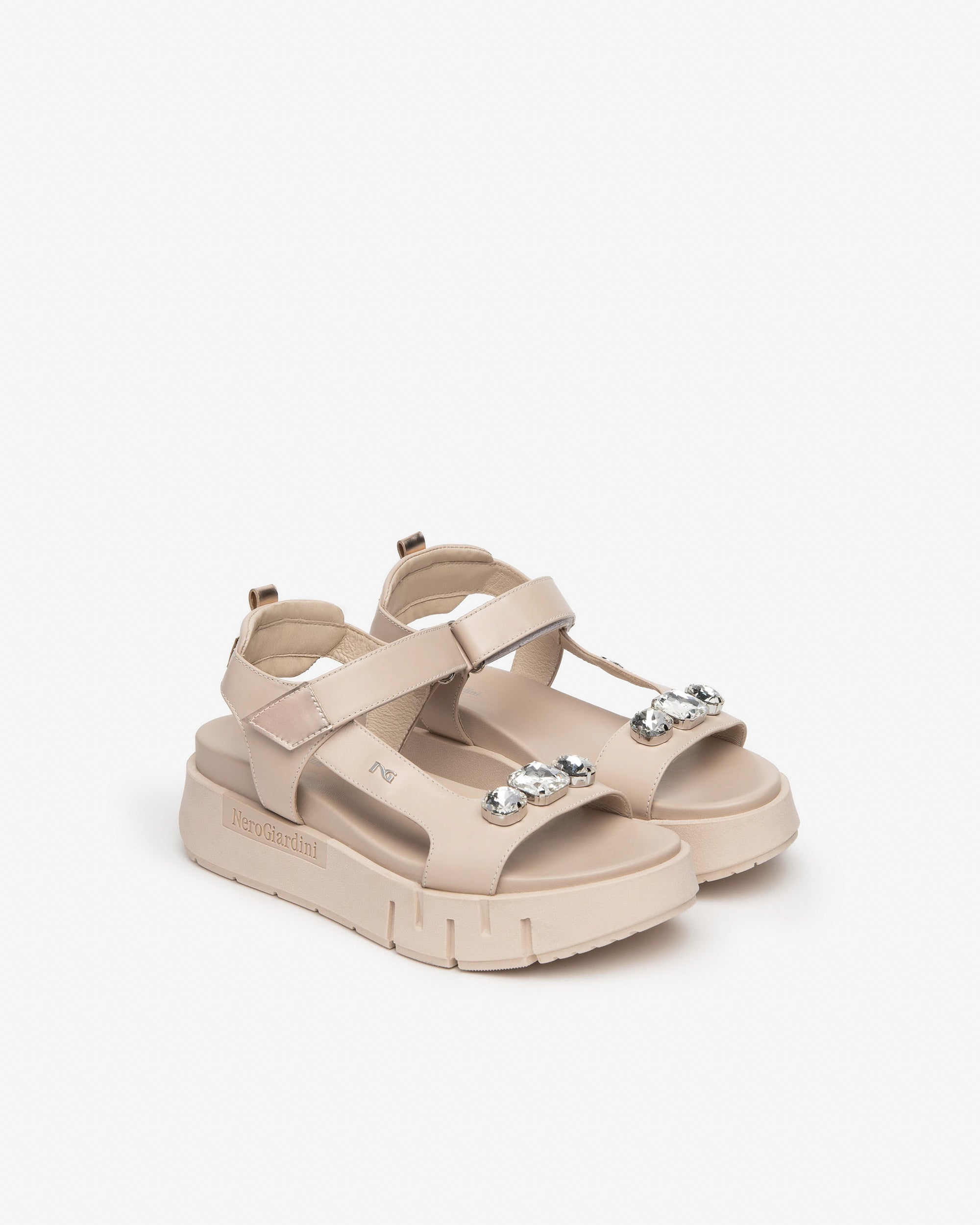 Nerogiardini Sandales Femme Cuir Matière Technique