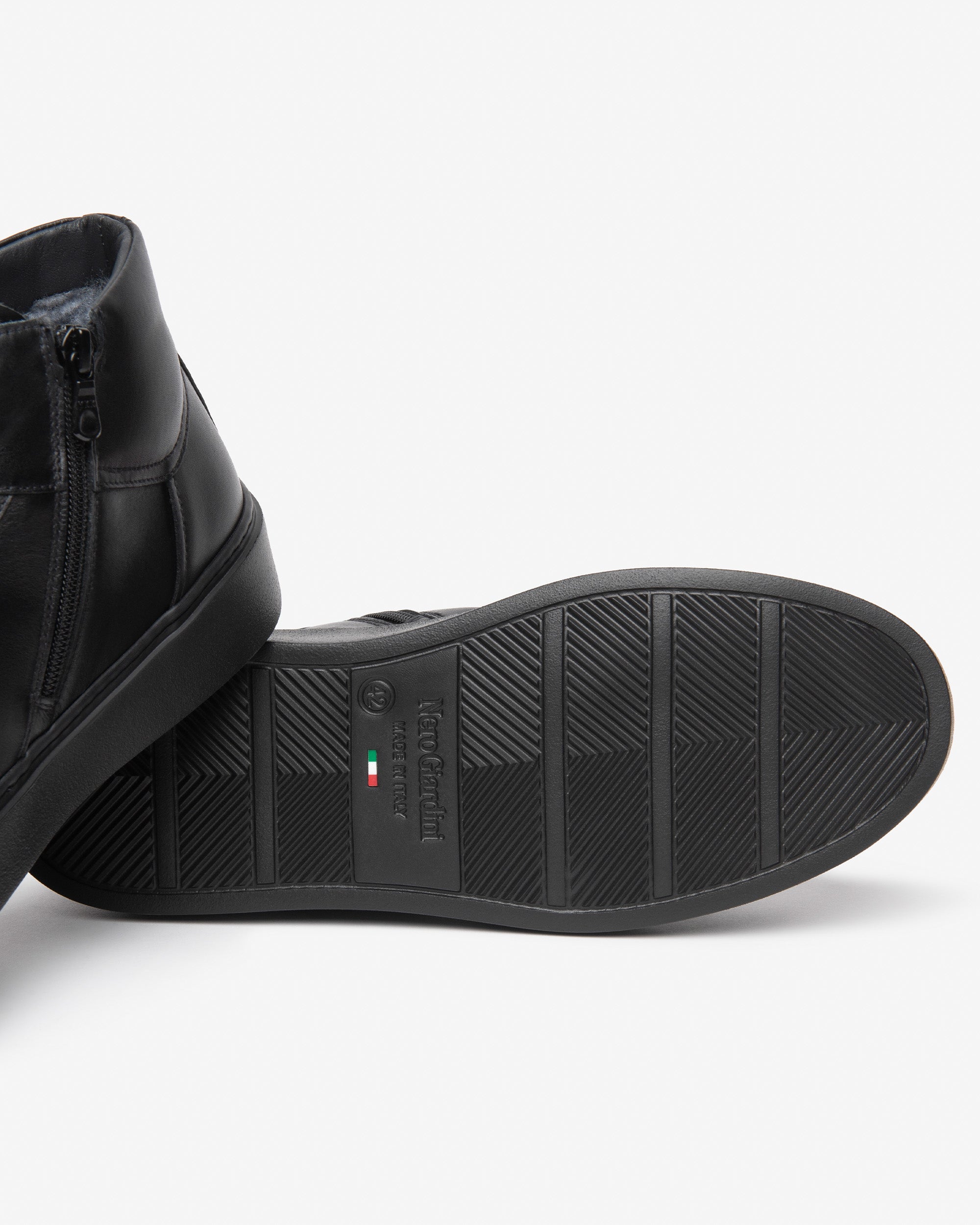 Nerogiardini Sneakers Montantes Homme en Cuir