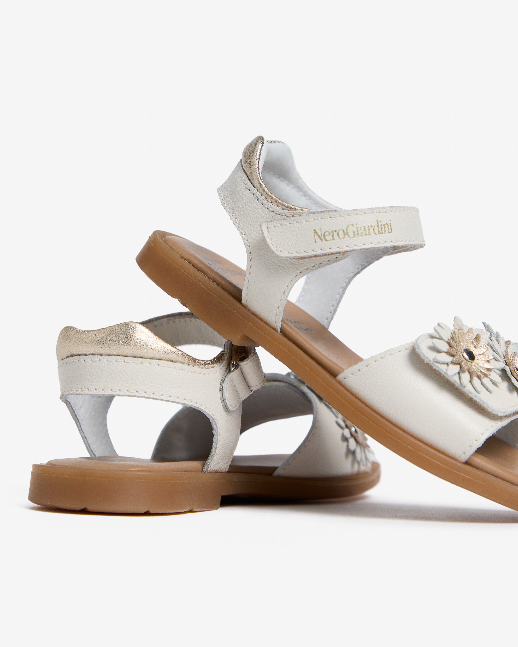 NeroGiardini Junior Sandales cuir fille été