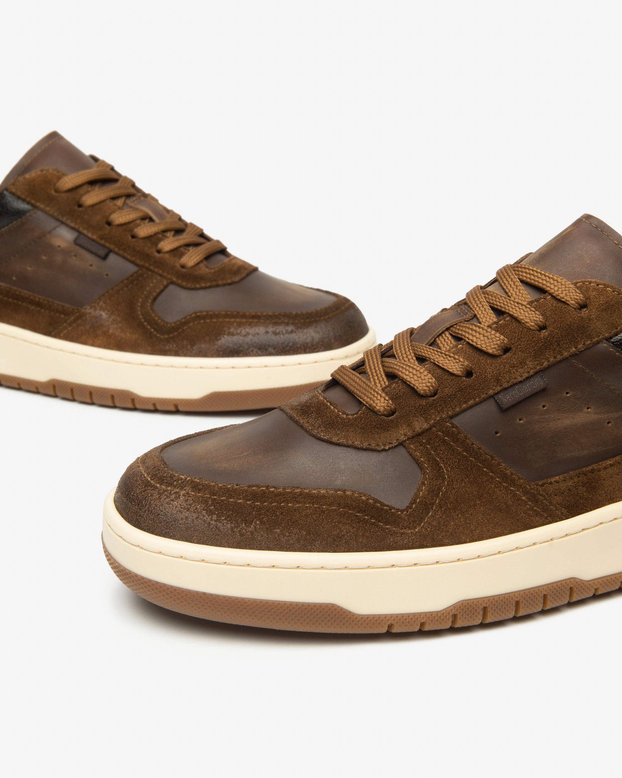 NeroGiardini Sneakers Homme Cuir Velours confort memory