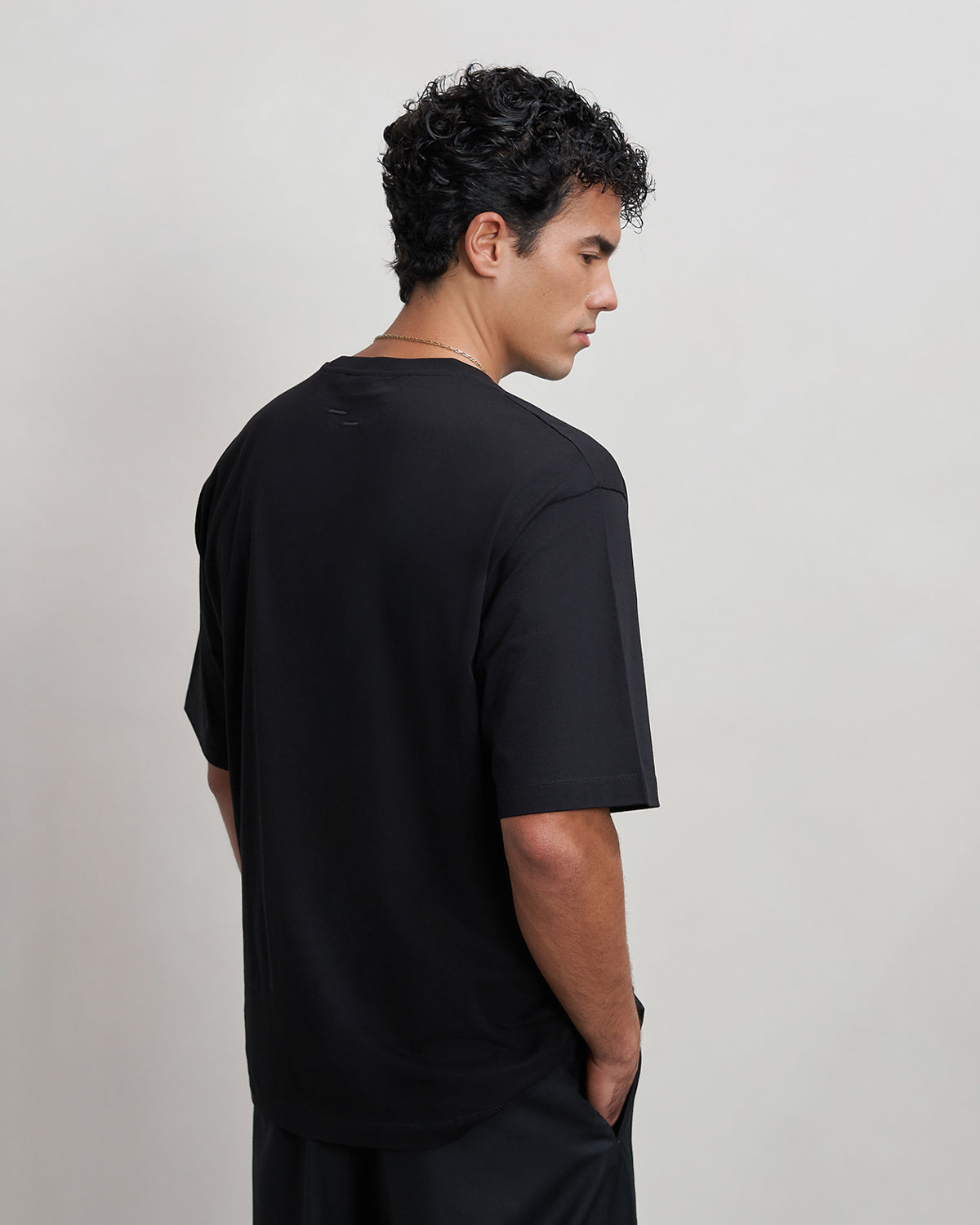 Filling Pieces Boxy Embroidered t-shirt noir coton