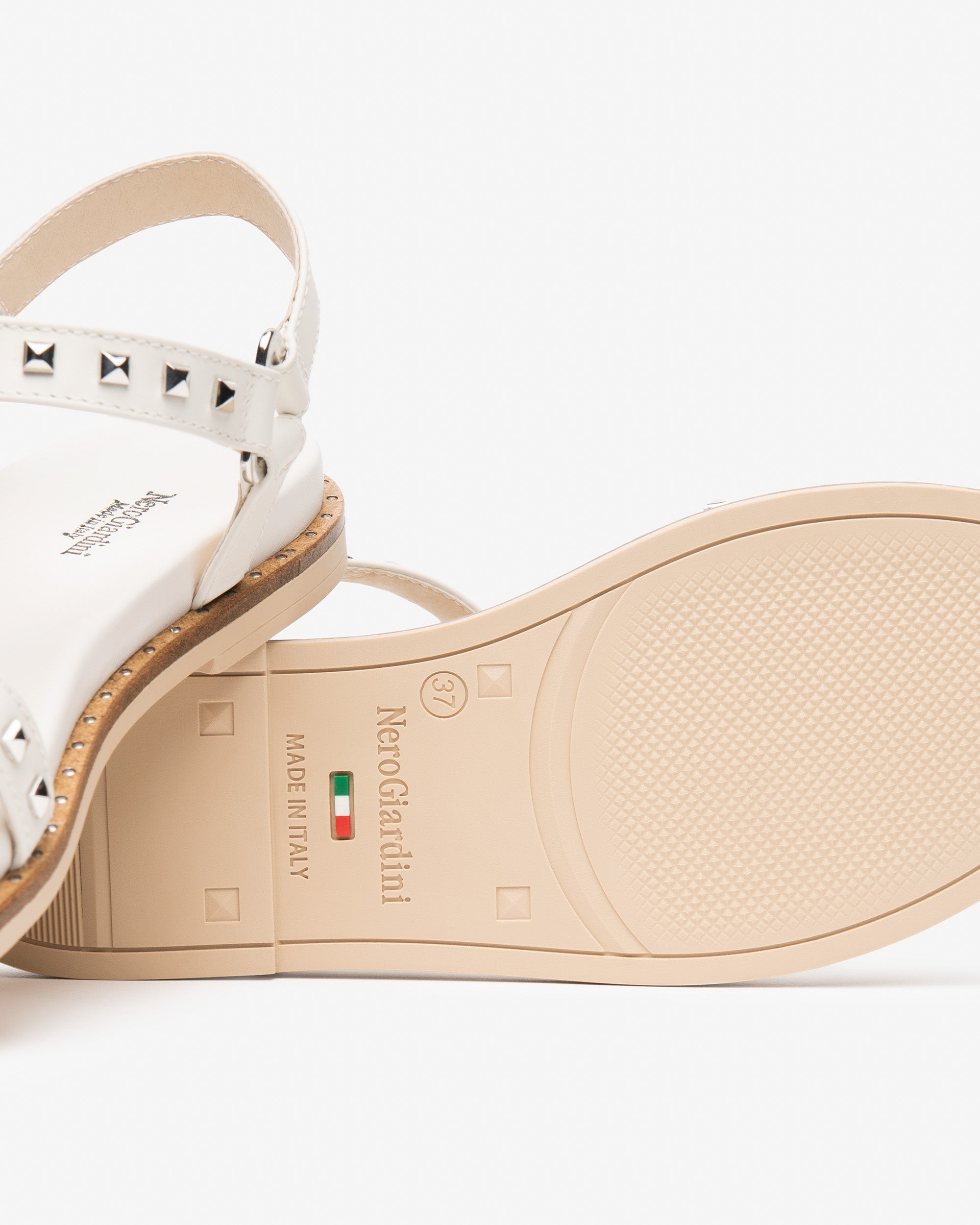 NeroGiardini Sandales Nu-Pieds Femme Cuir Pointure 38
