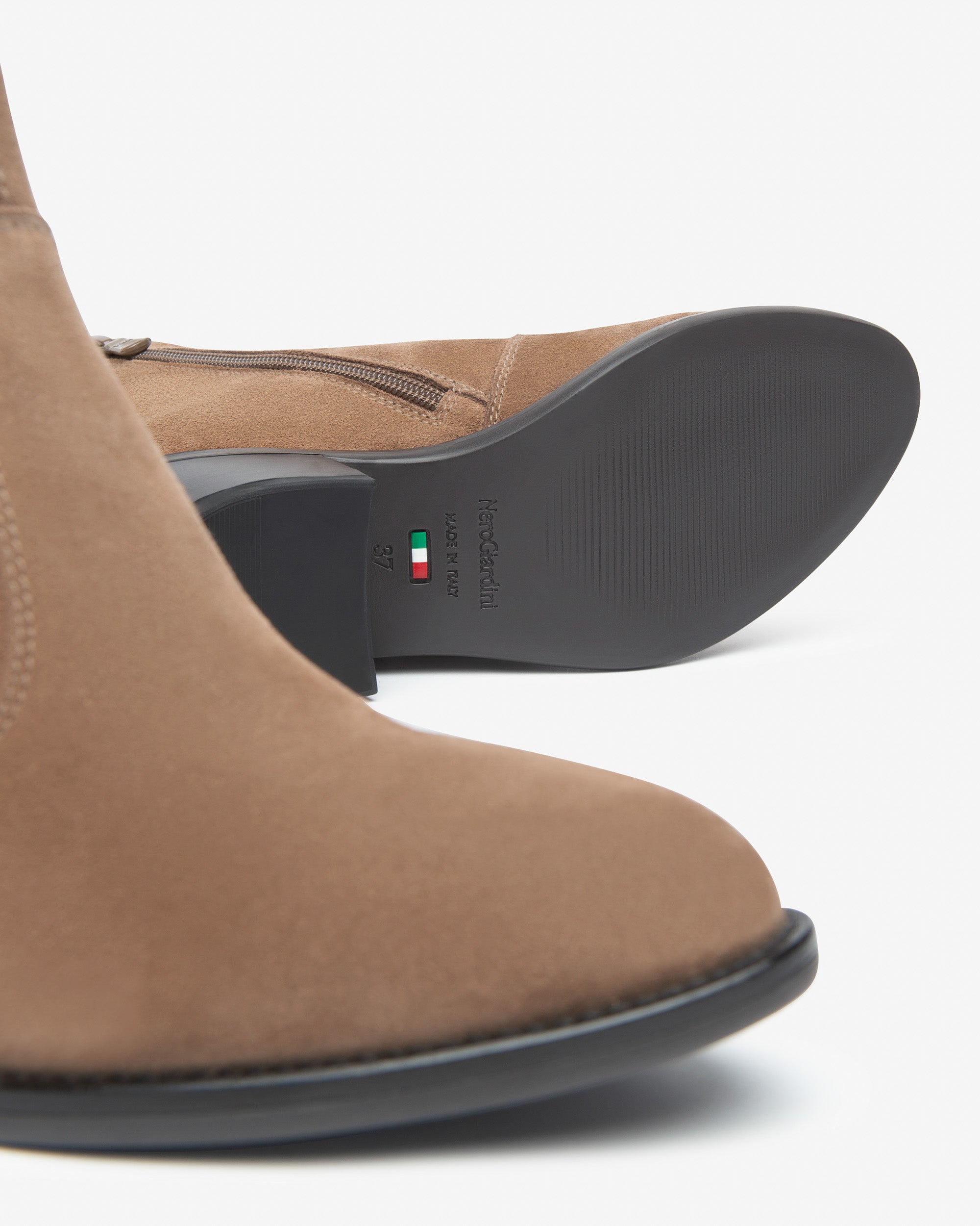 NeroGiardini Bottines Chelsea Femme Cuir Velours