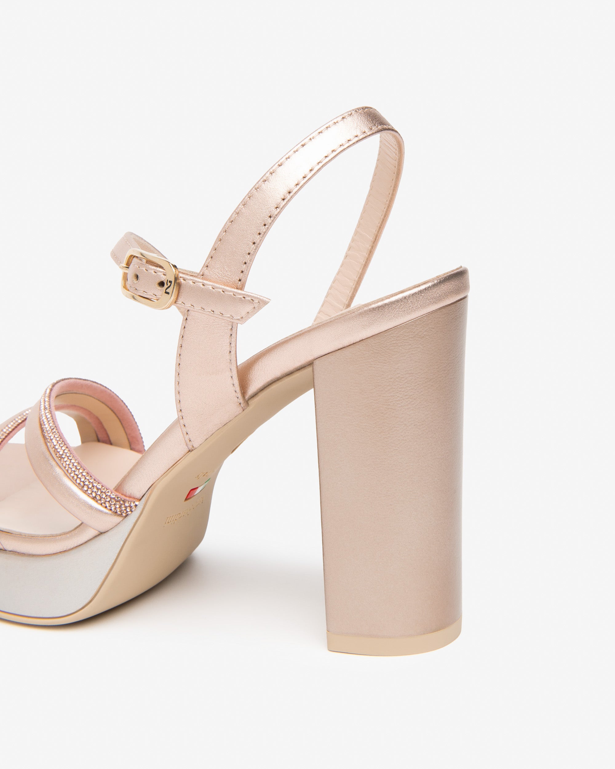 NeroGiardini Sandales Cuir Élégantes Femme Été