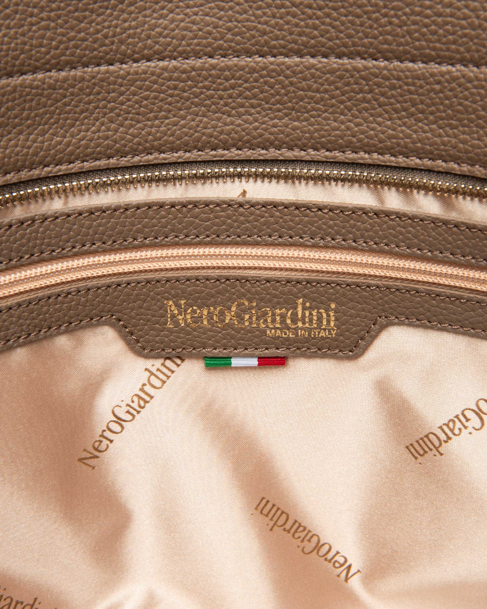 NeroGiardini Sacs tote bag femme matière technique