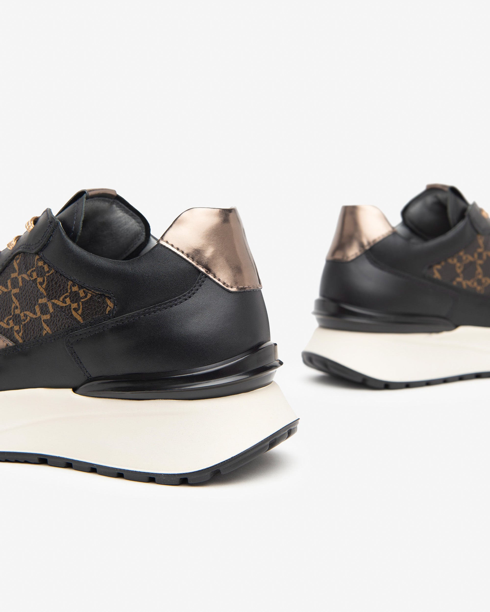Nerogiardini Sneakers cuir femme pointure 38 confort DryGo