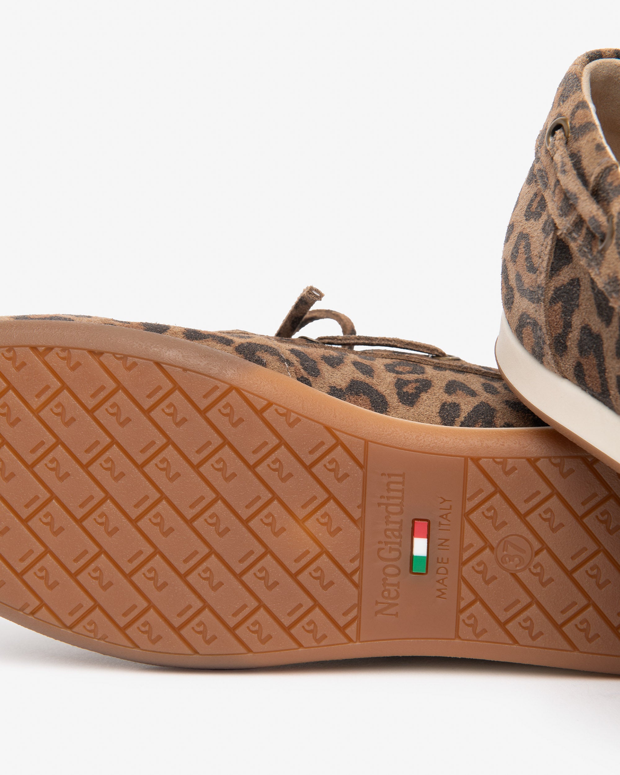 NeroGiardini Mocassins Femme en Cuir Velours mocassins daim