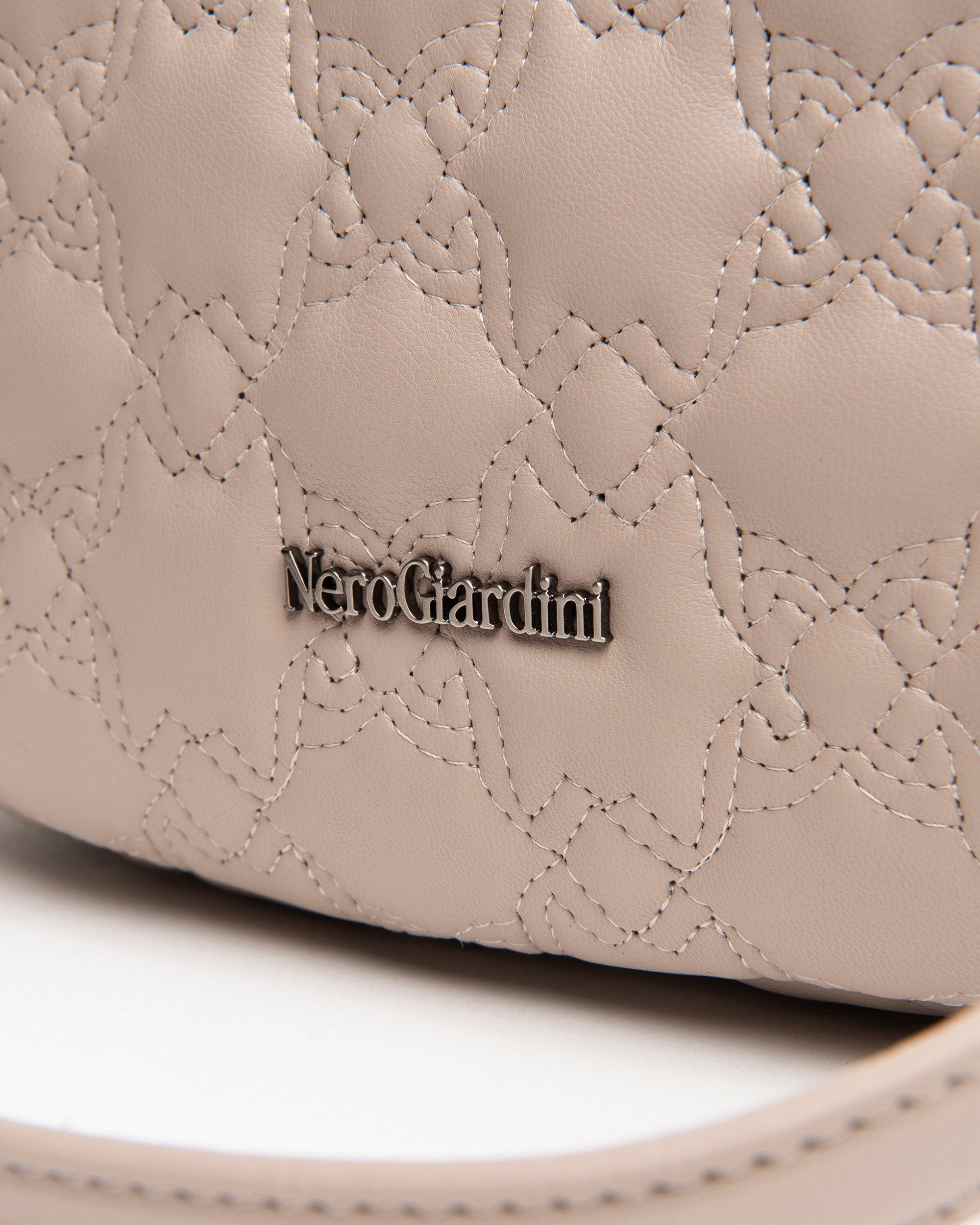 NeroGiardini Sacs Besace Femme Matelassée Taille Unique