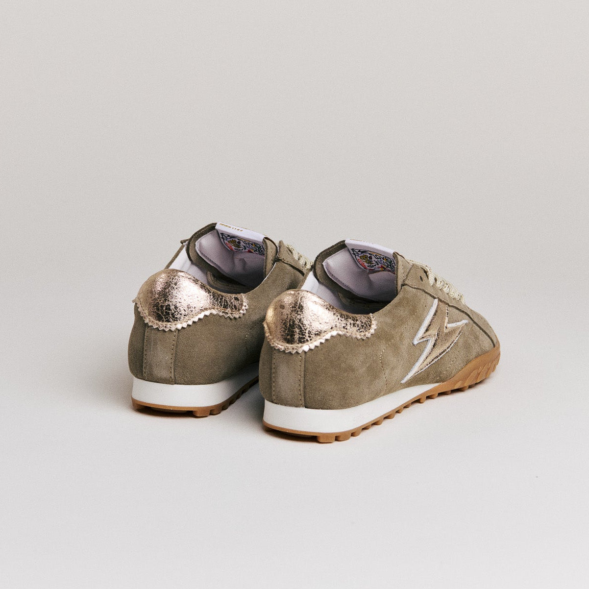 Semerdjian Mary D280 baskets daim kaki or
