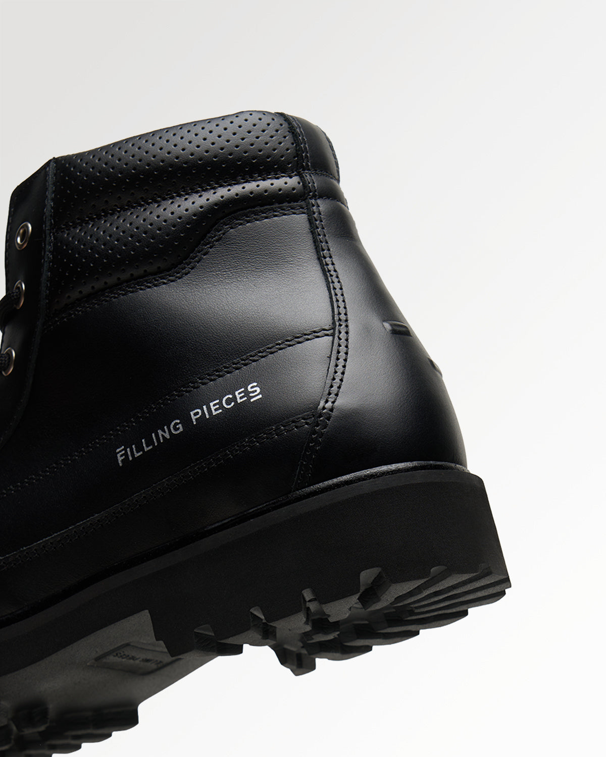 Filling Pieces Mountain Boot Peak Line boots cuir noir