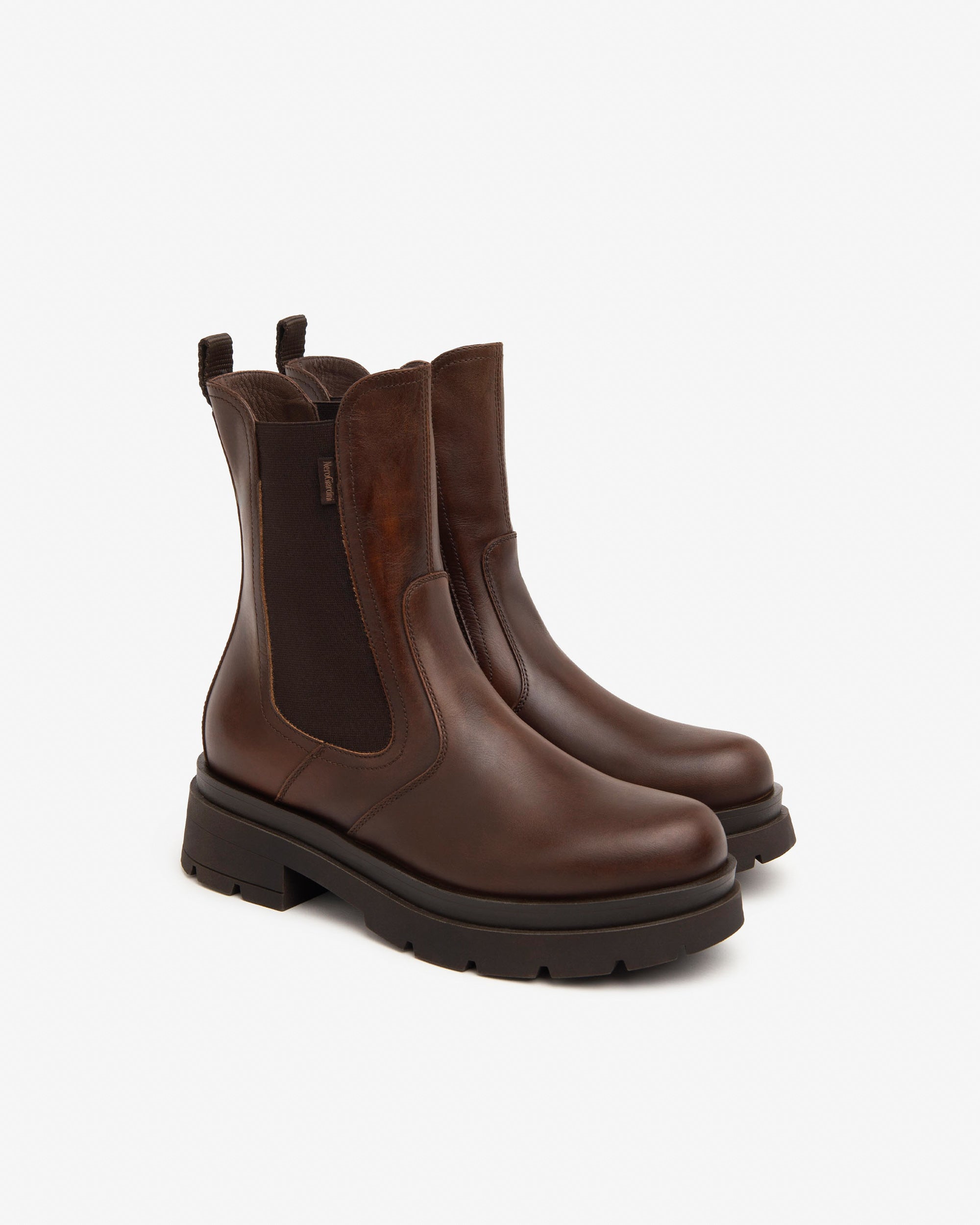NeroGiardini Bottines Chelsea cuir femme automne