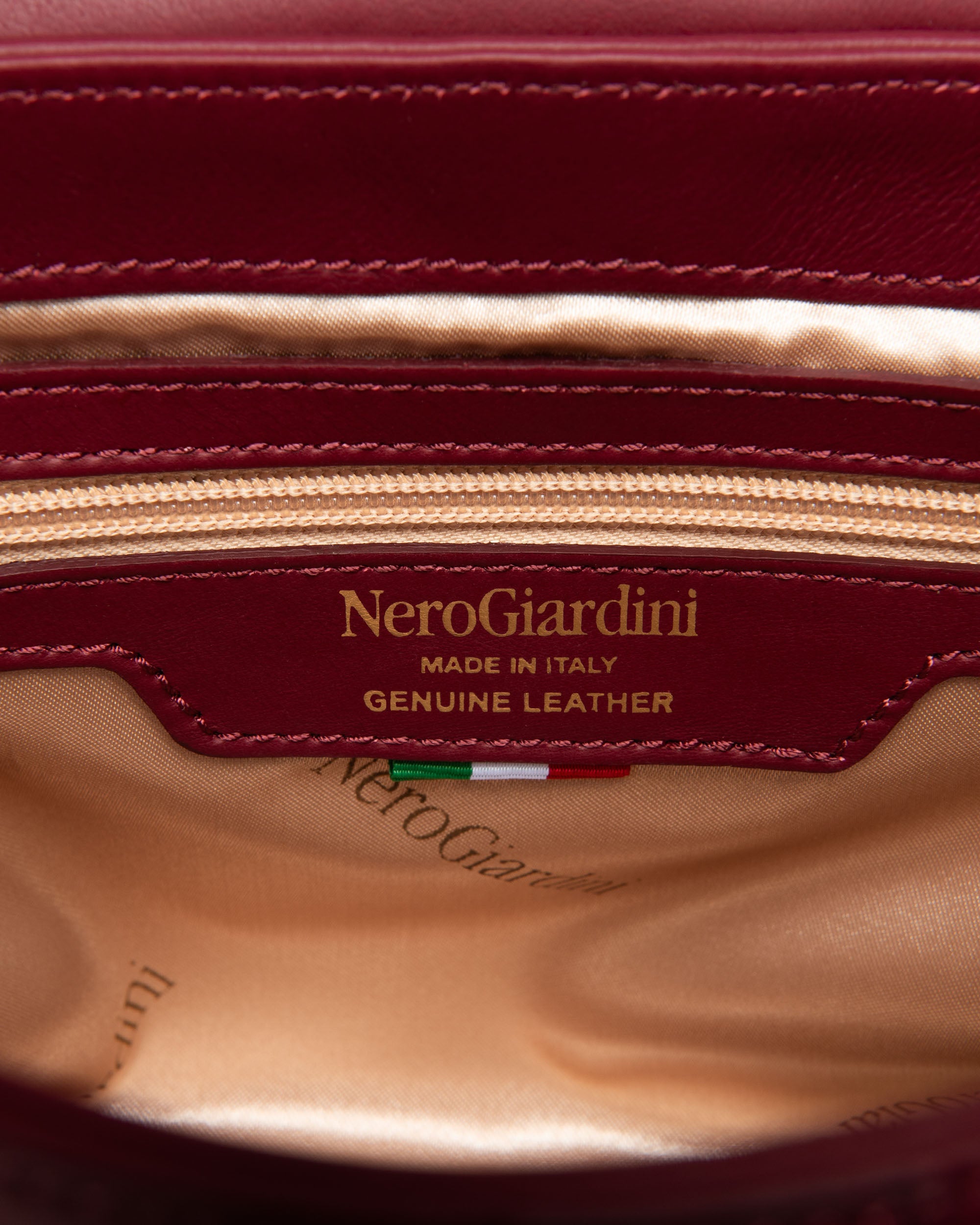 NeroGiardini Sacs bandoulière cuir femme