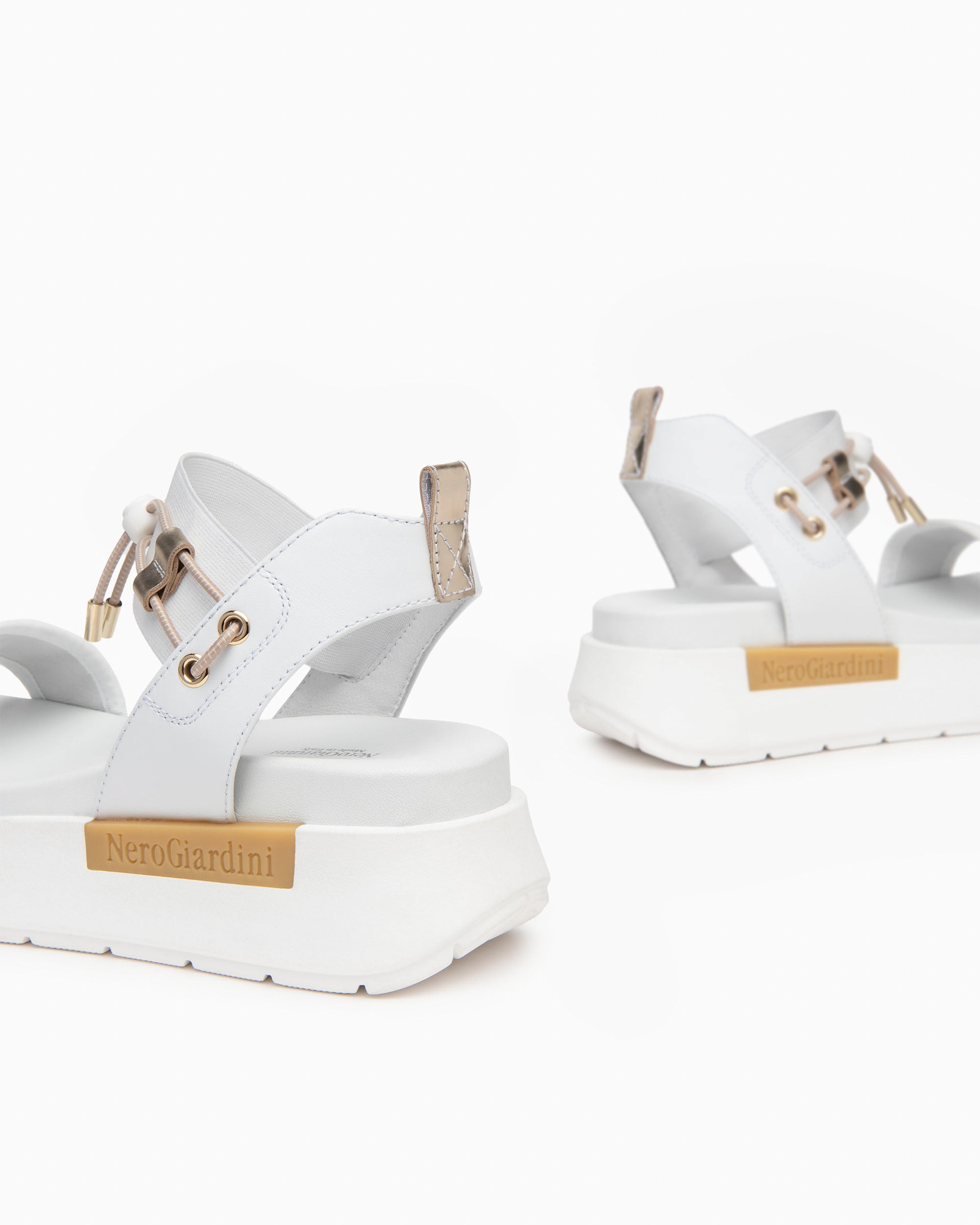 NeroGiardini Sandales Cuir Toile Femme Plateforme