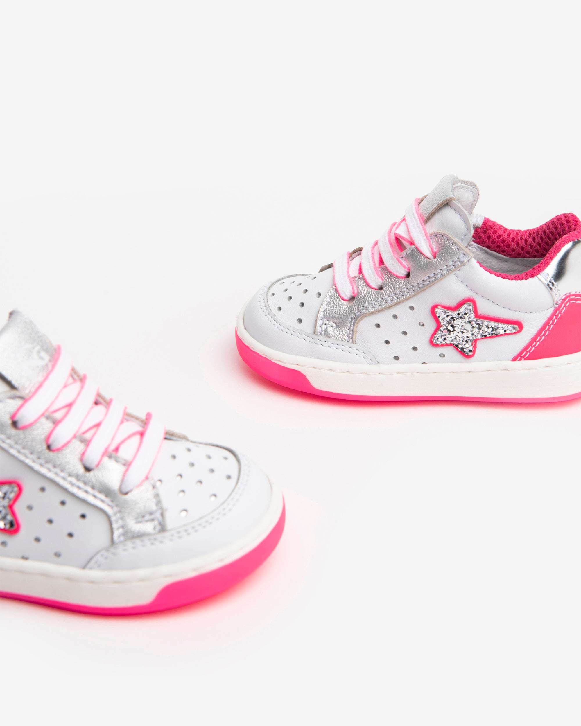 Nerogiardini Sneakers Baby sneakers fille cuir étoile 19-24
