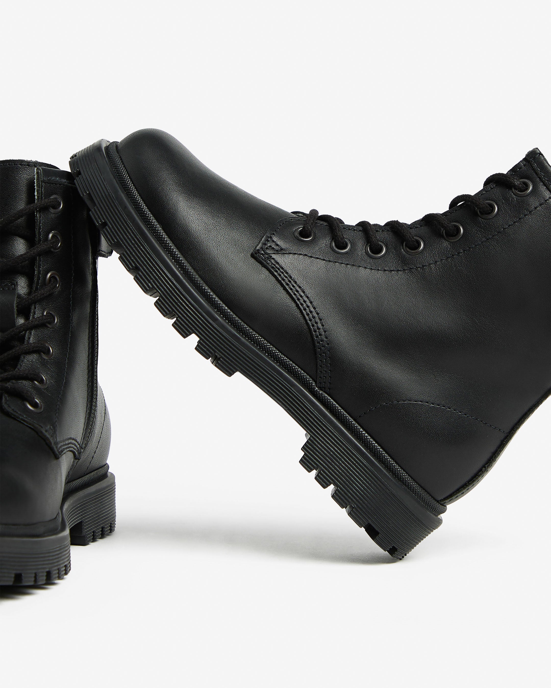 NeroGiardini Bottines motardes fille cuir teen 31-39