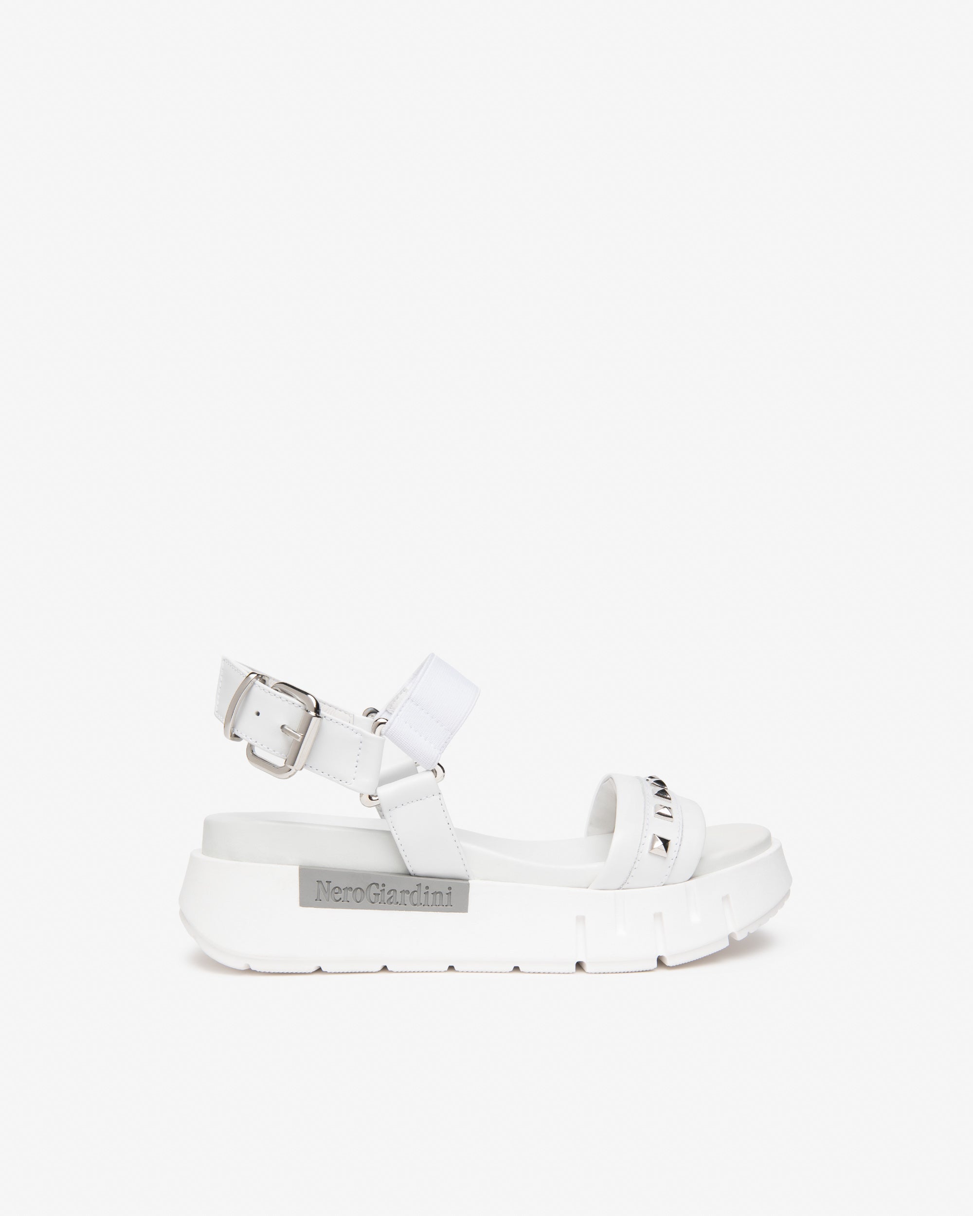 Nerogiardini Sandales Femme Cuir Made in Italy Été